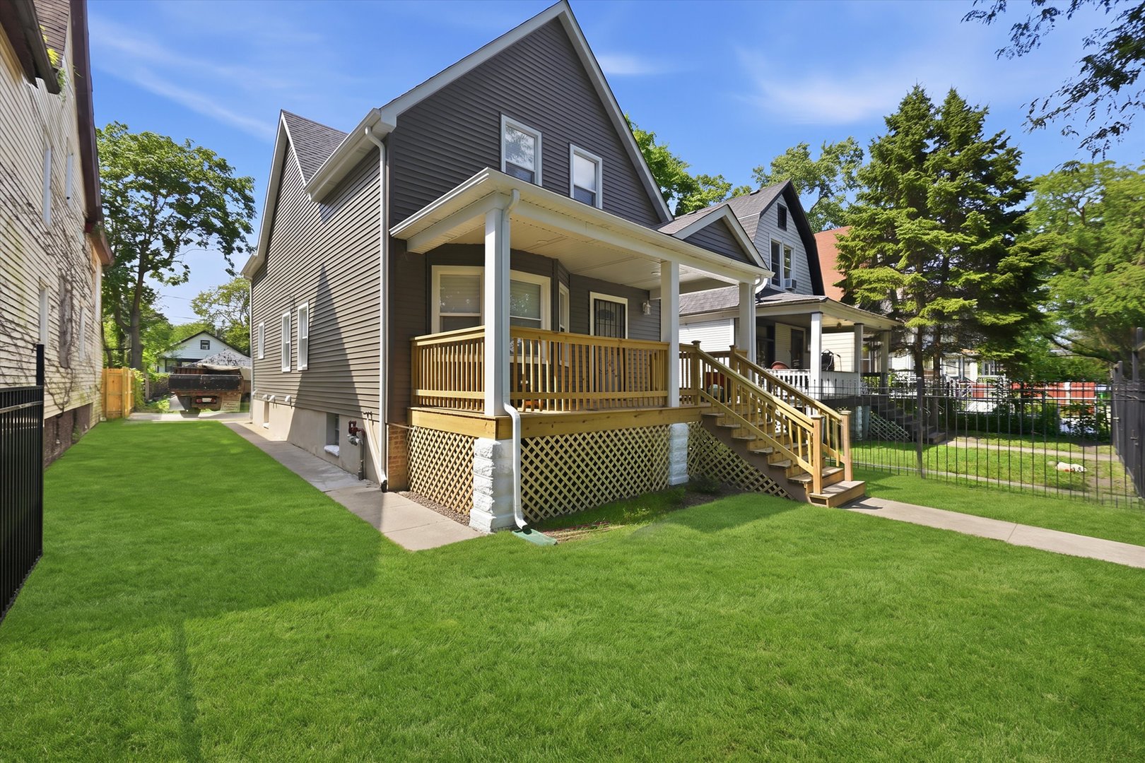 main property photo 28