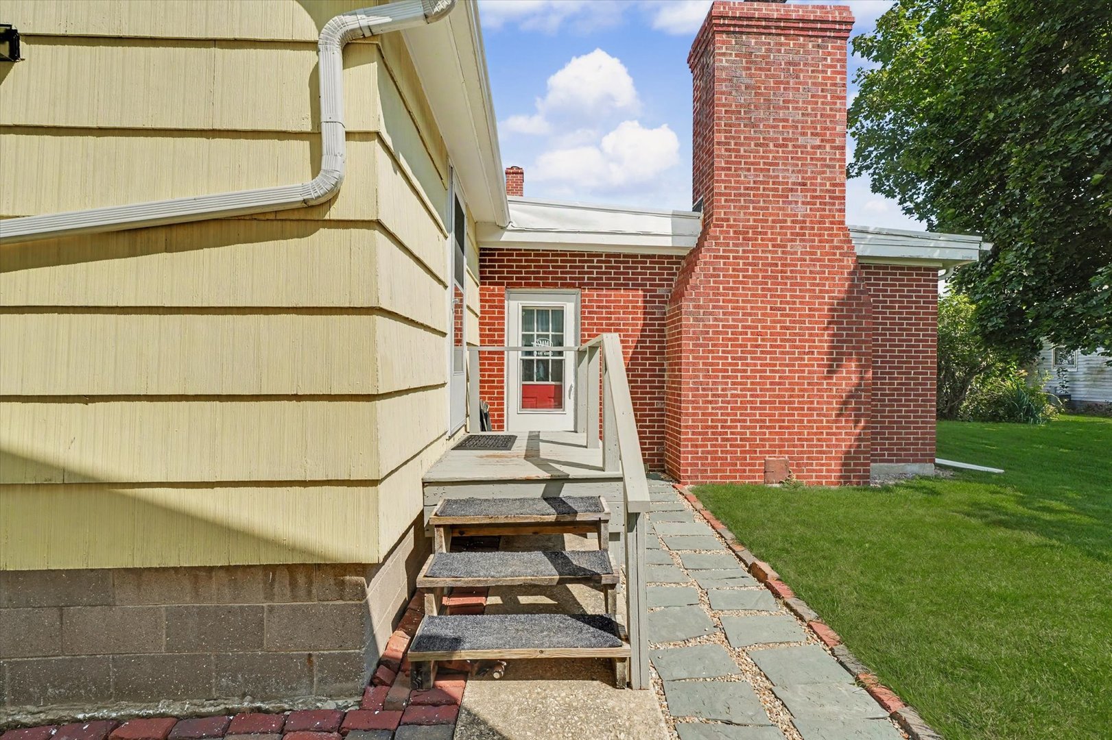 main property photo 38