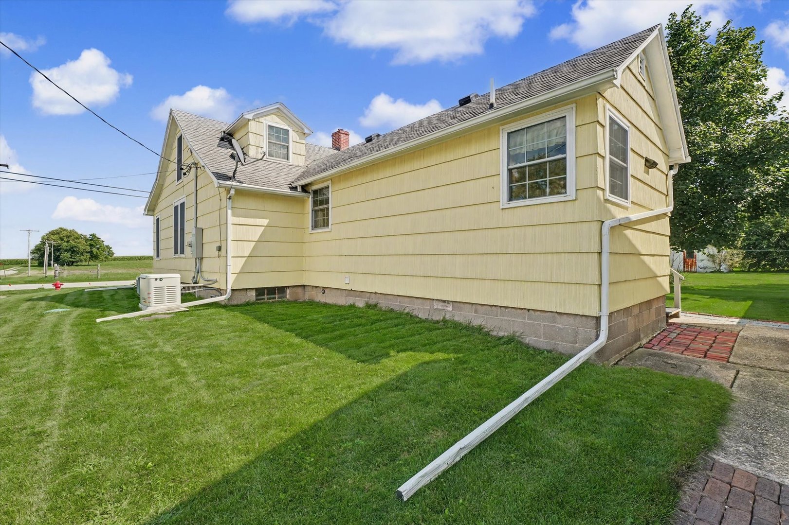 main property photo 39