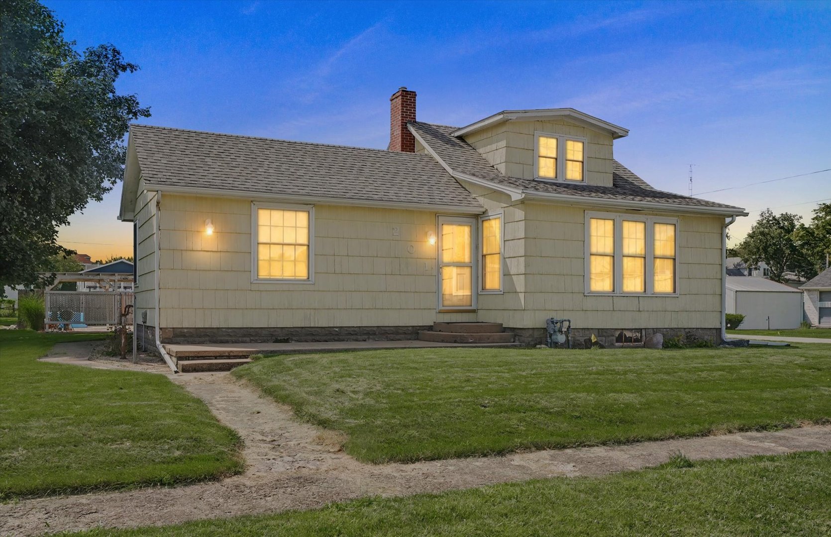 main property photo 6