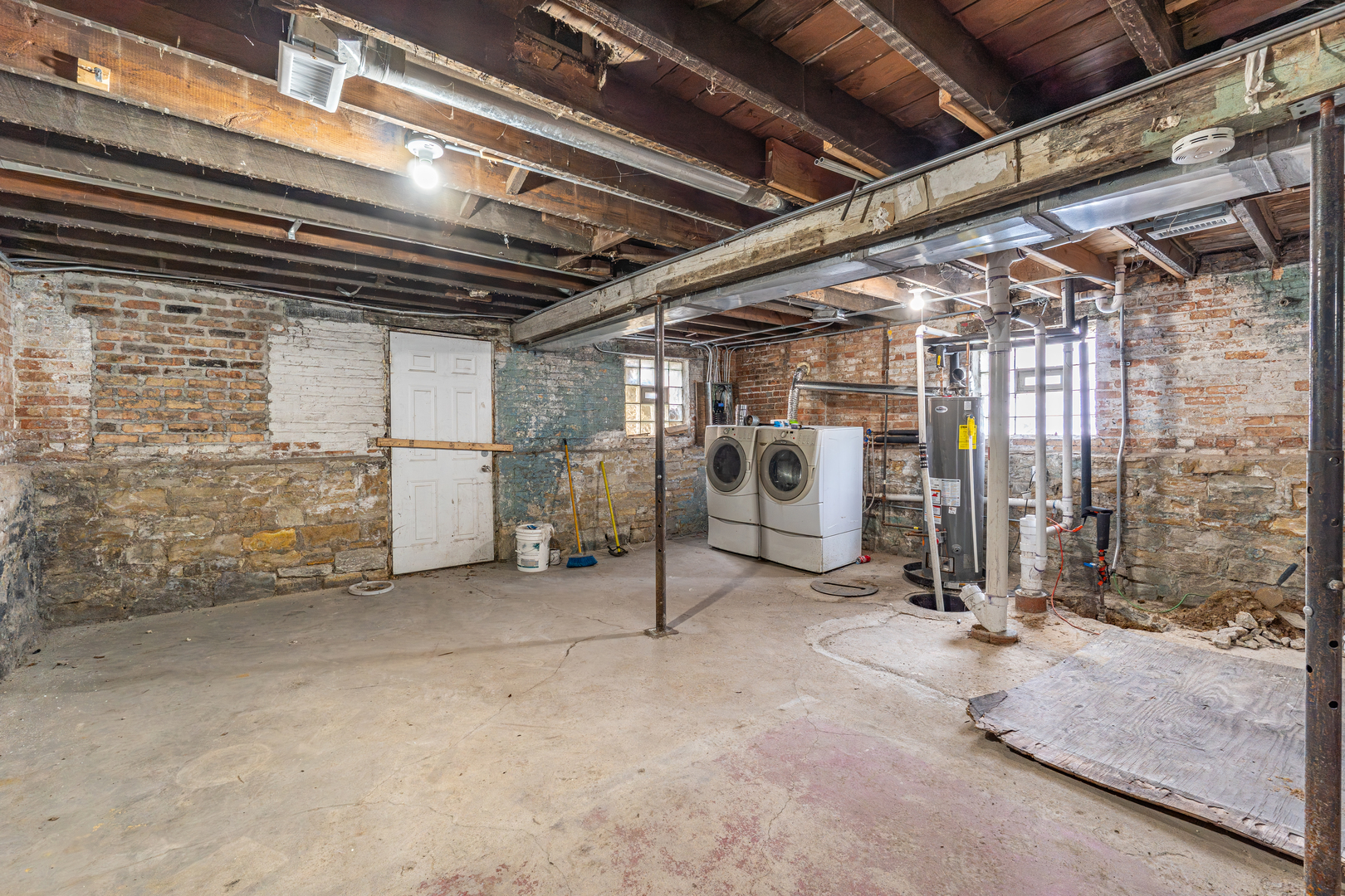 main property photo 18