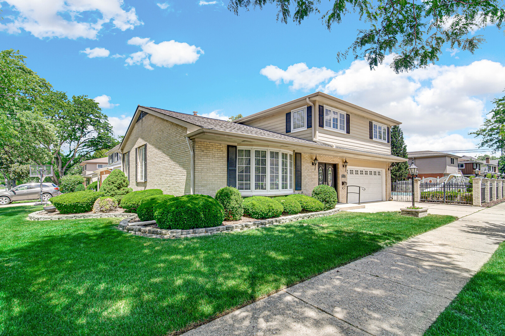 main property photo 23
