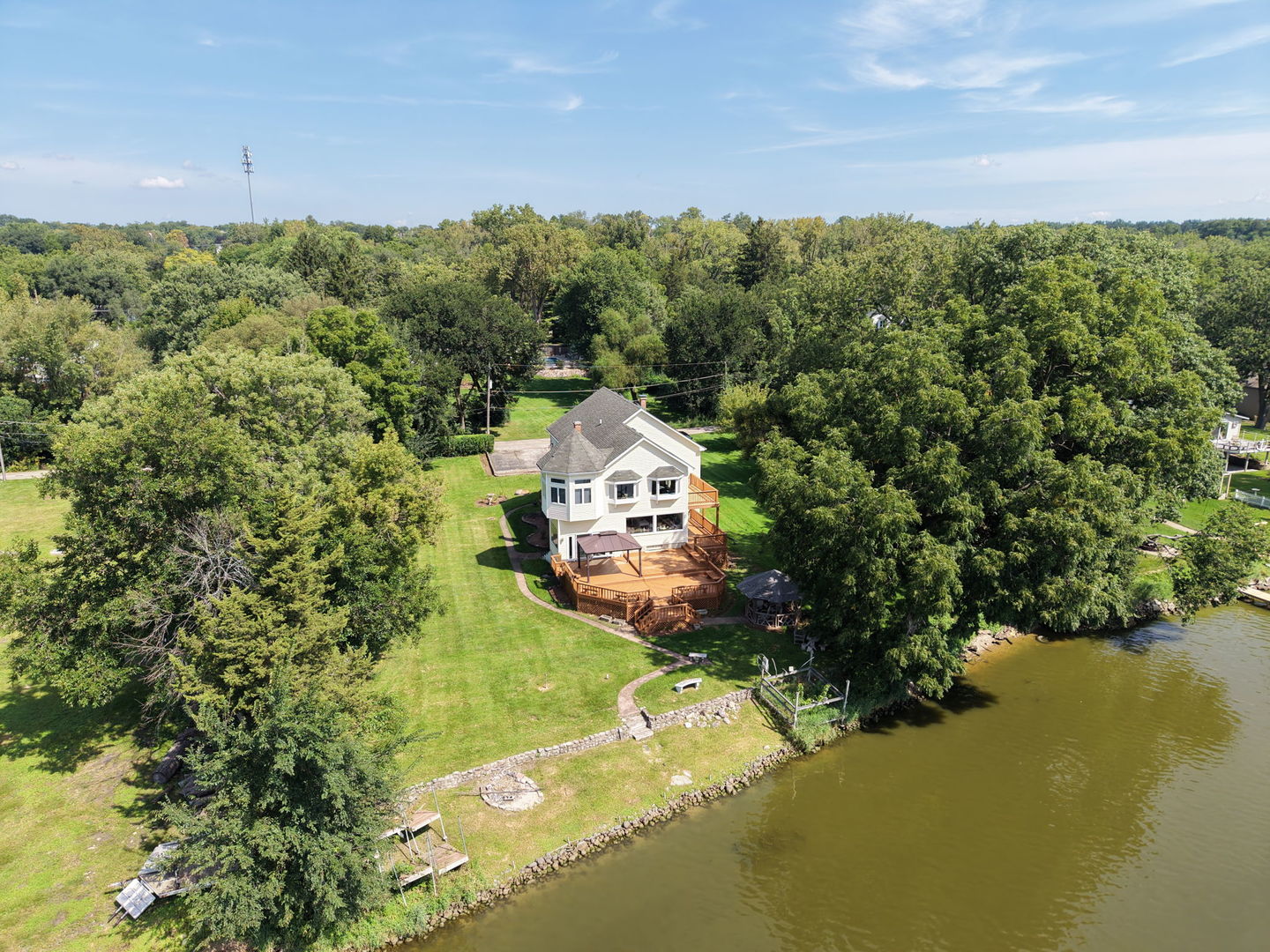 main property photo 36