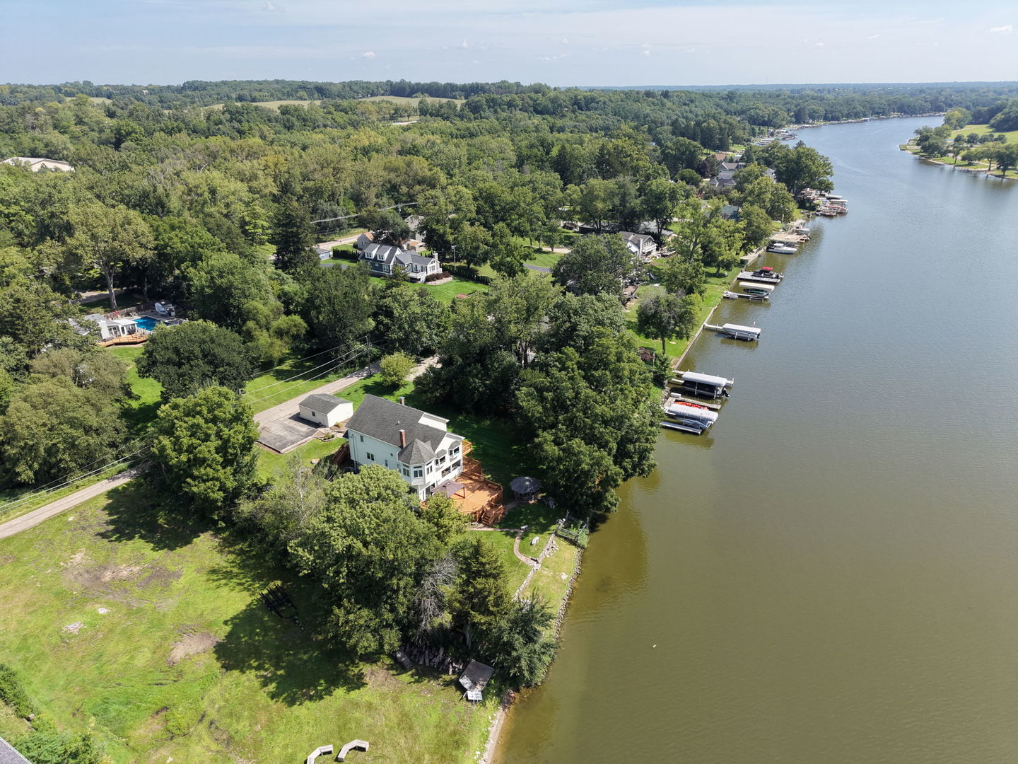 main property photo 37