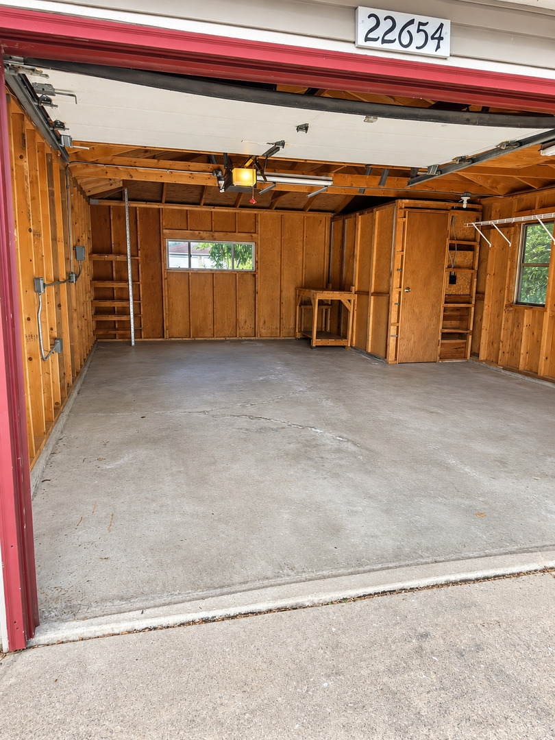 main property photo 25