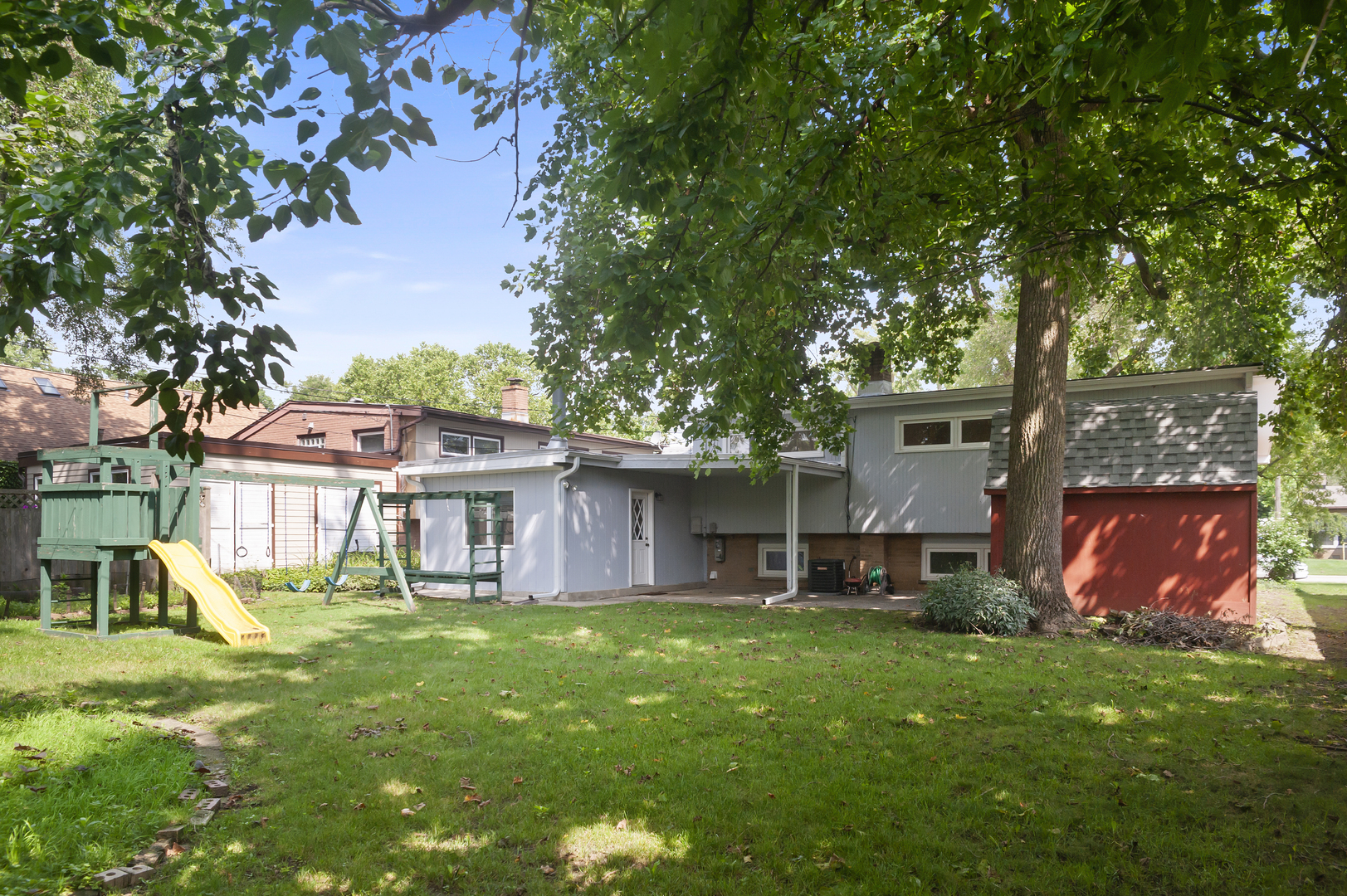 main property photo 15