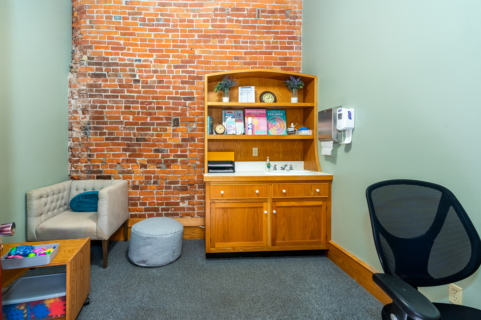 main property photo 11