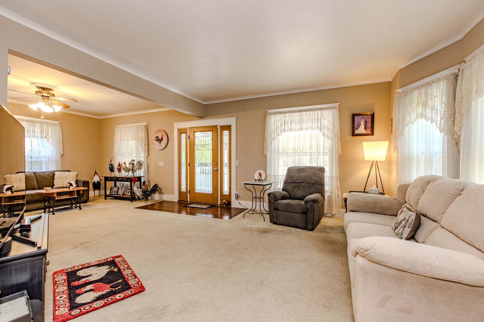 main property photo 6