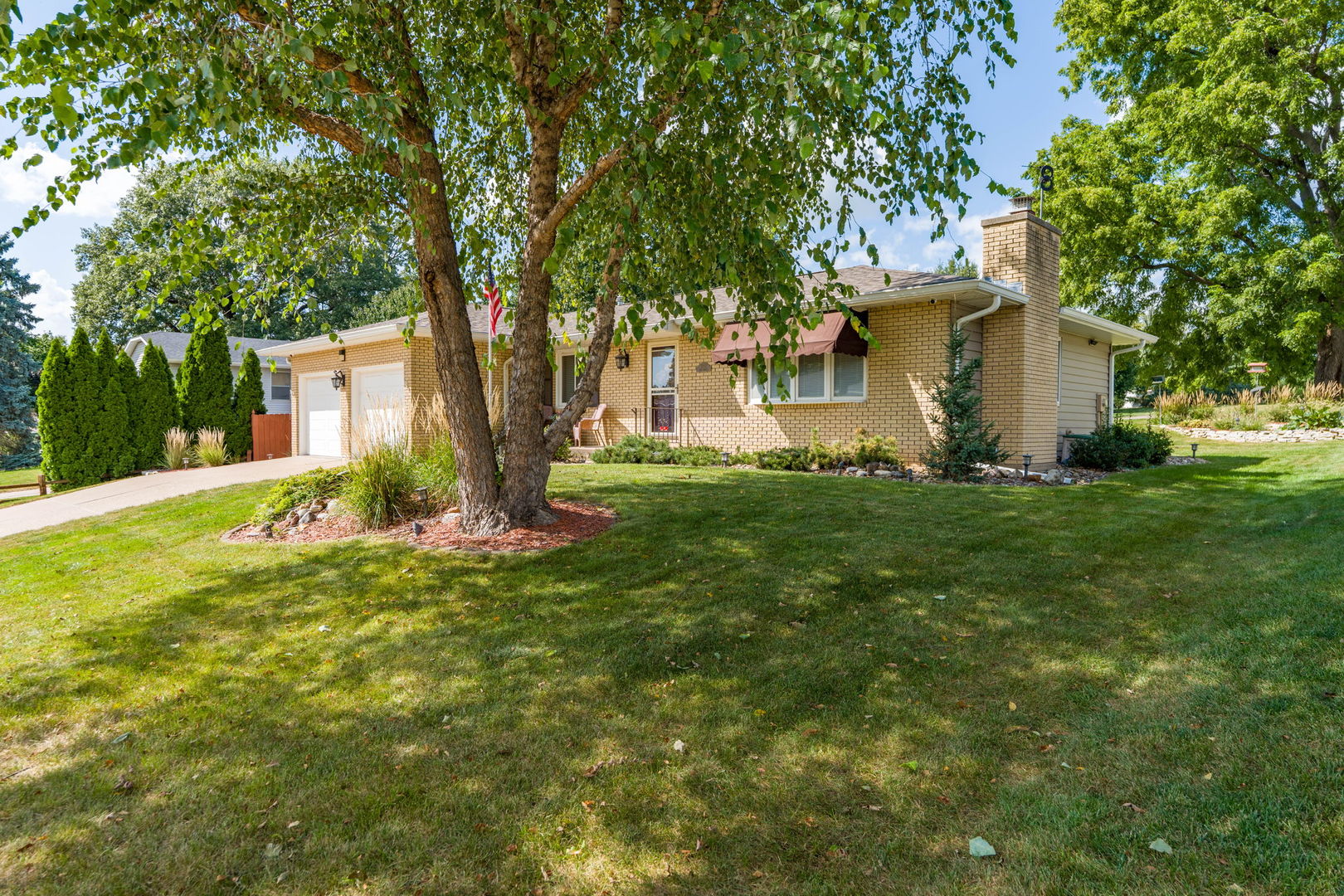property viewer photo 2