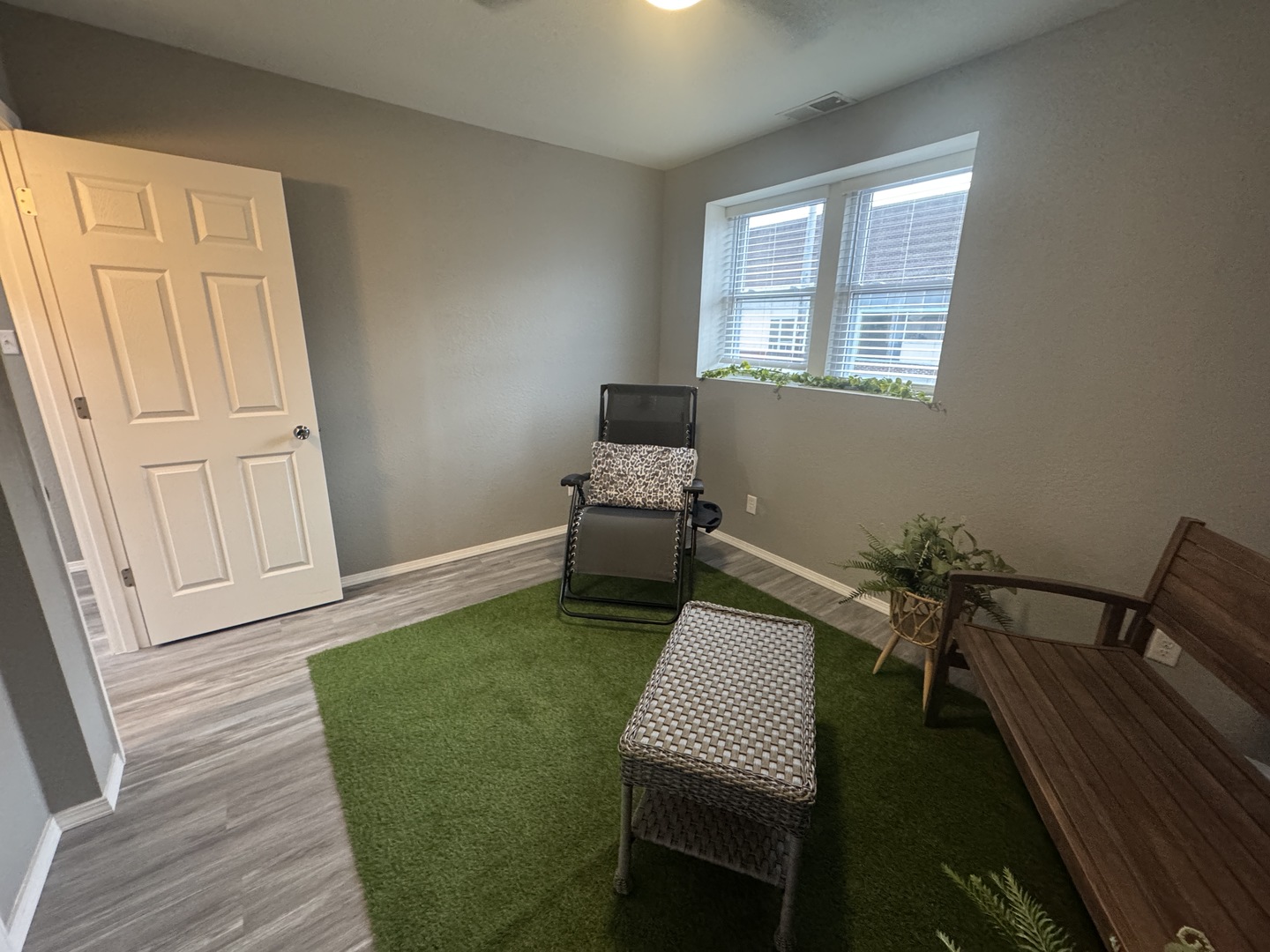 property viewer photo 10