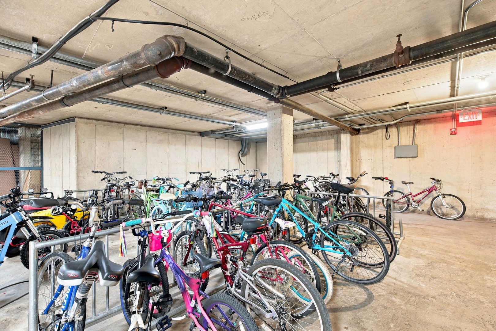 main property photo 25