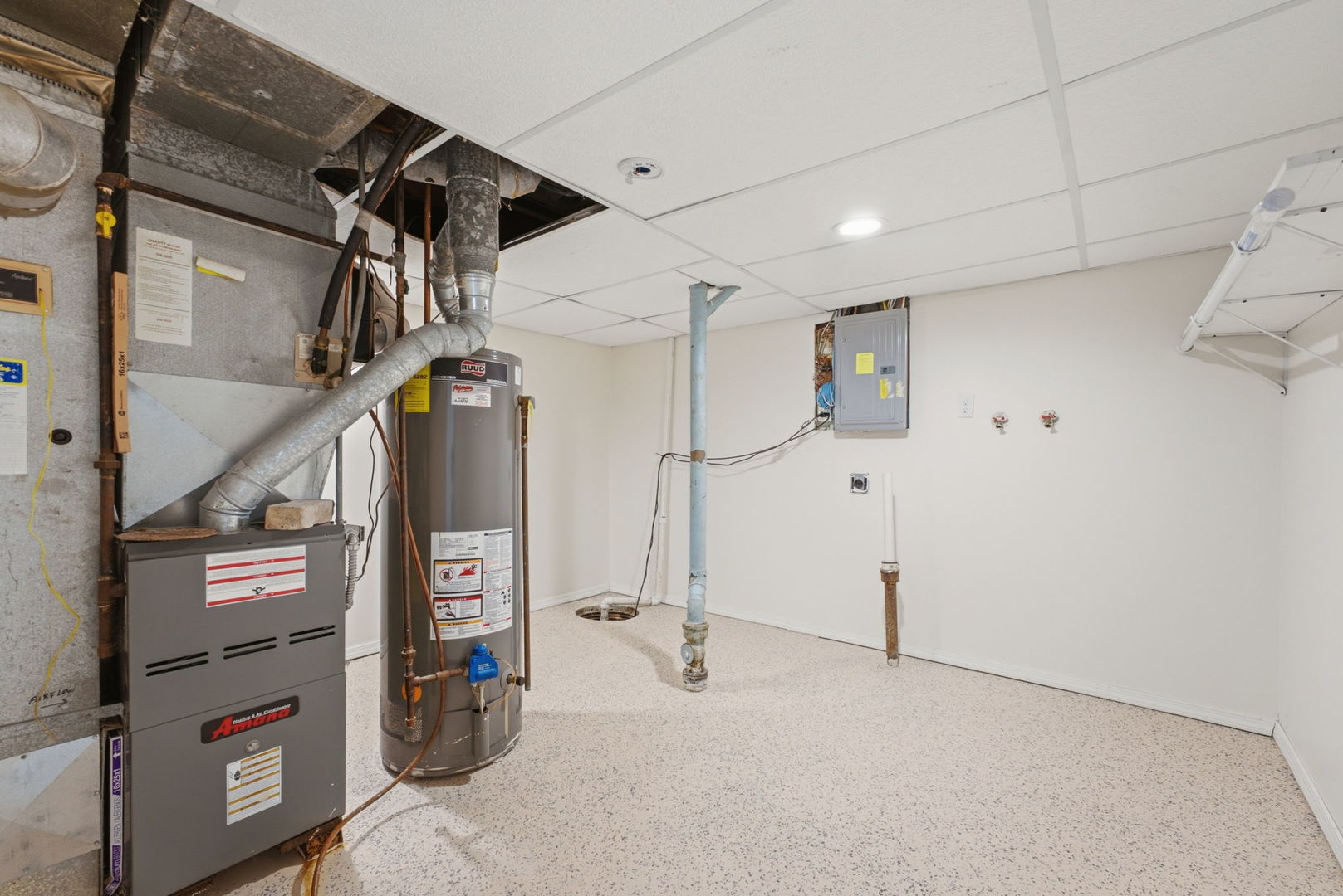 main property photo 25