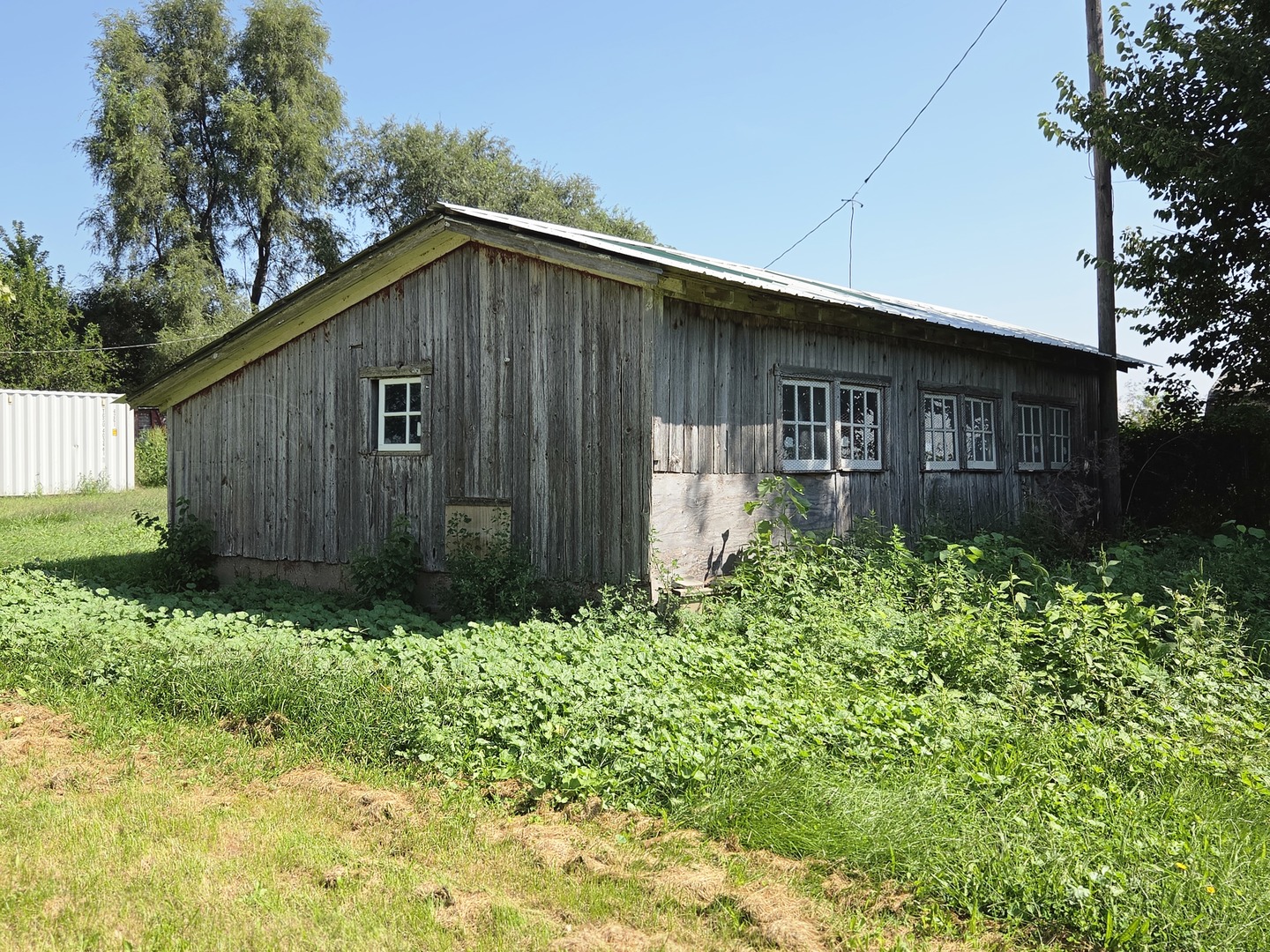 main property photo 13
