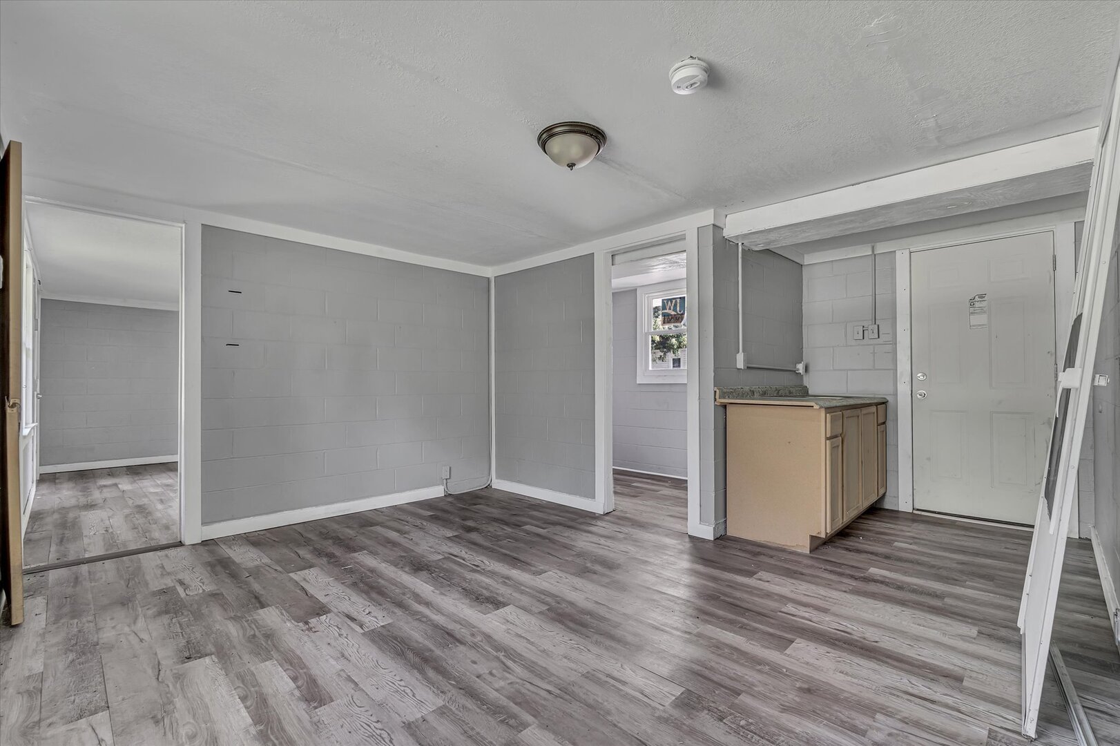 property viewer photo 16