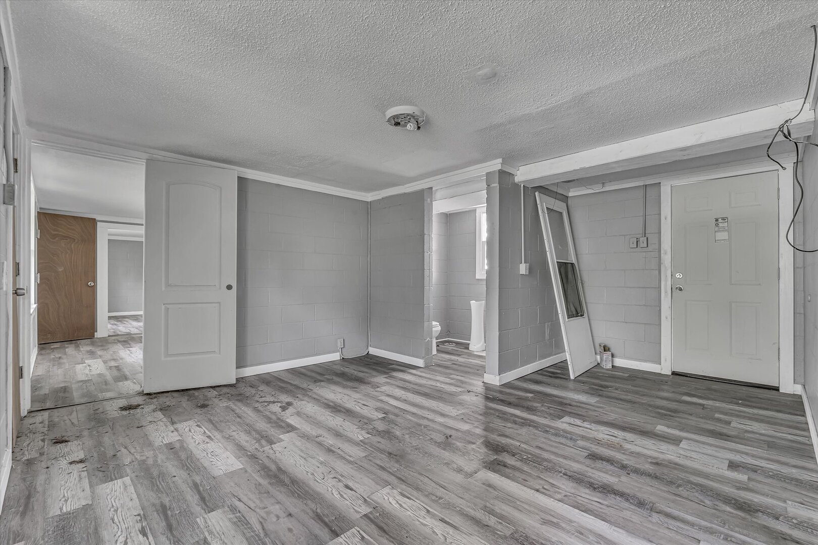 property viewer photo 18