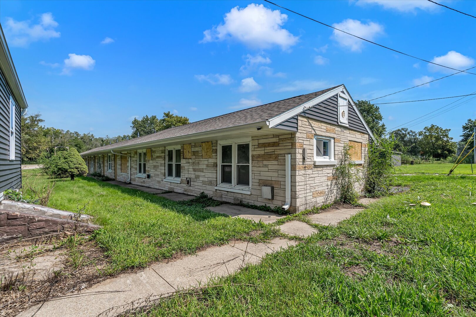 property viewer photo 2
