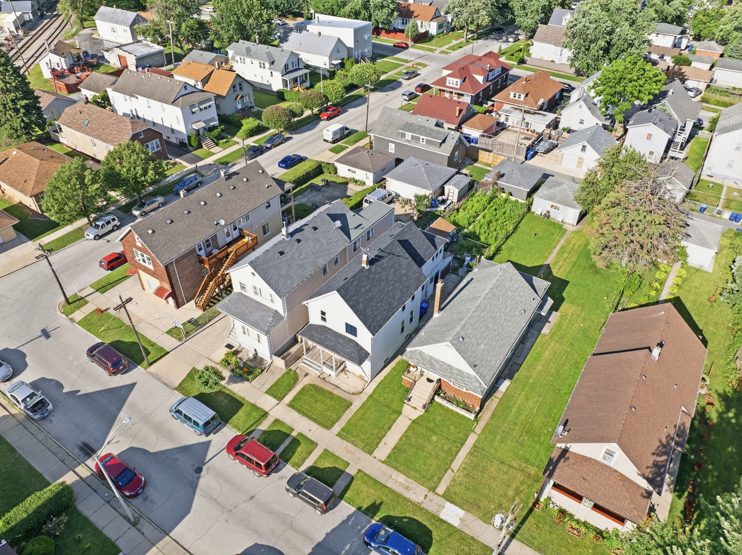 main property photo 23