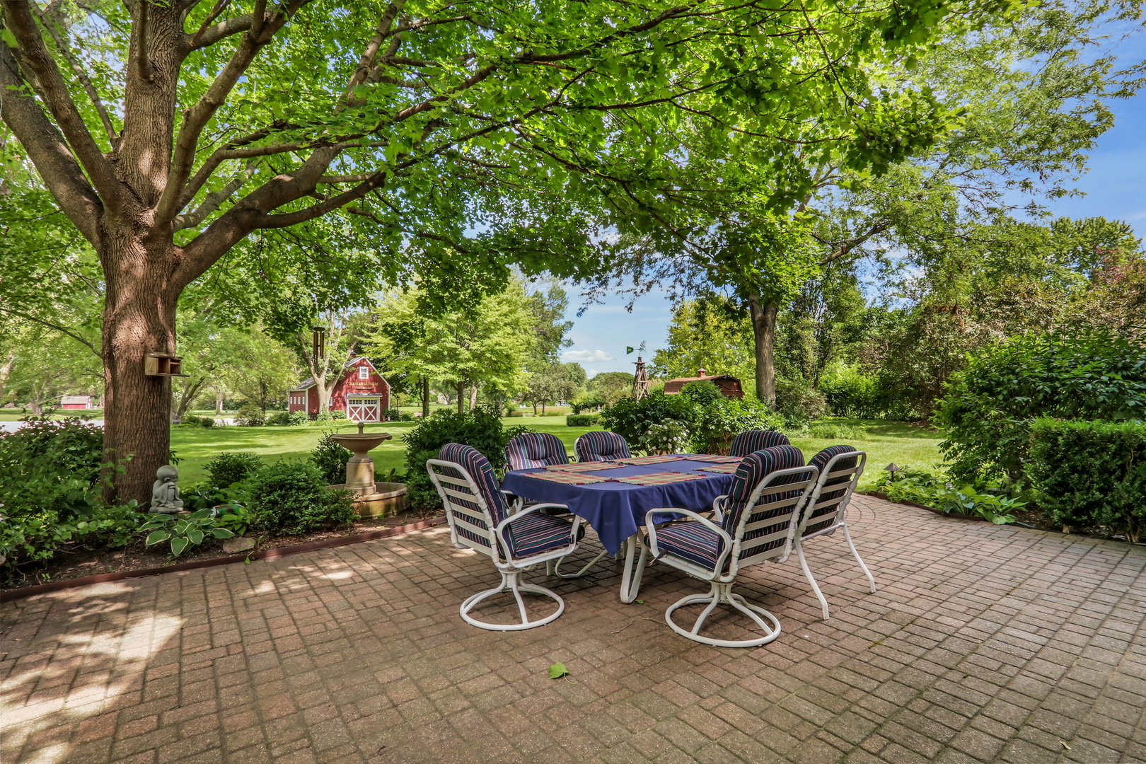 main property photo 32