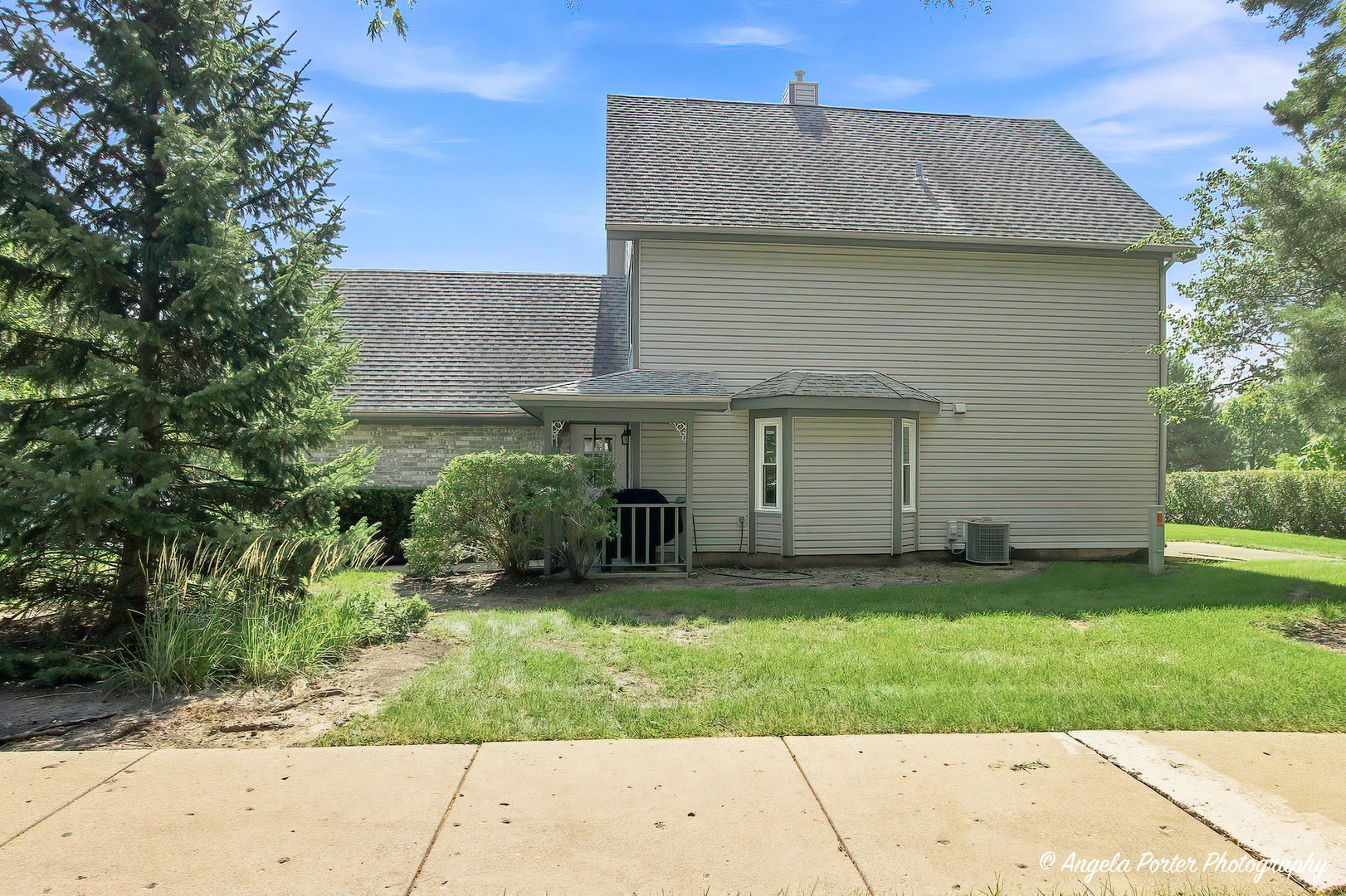 main property photo 23