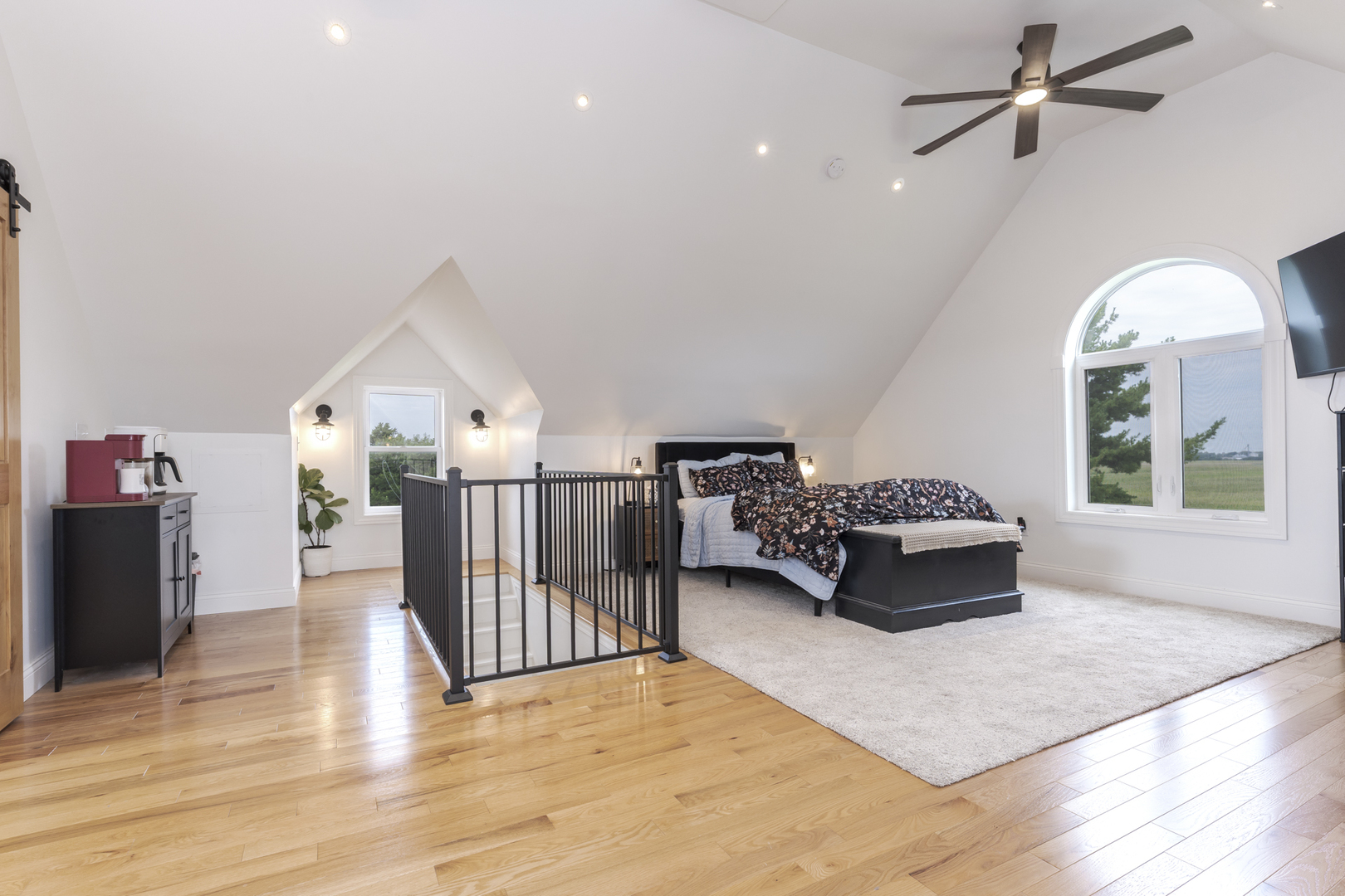property viewer photo 48