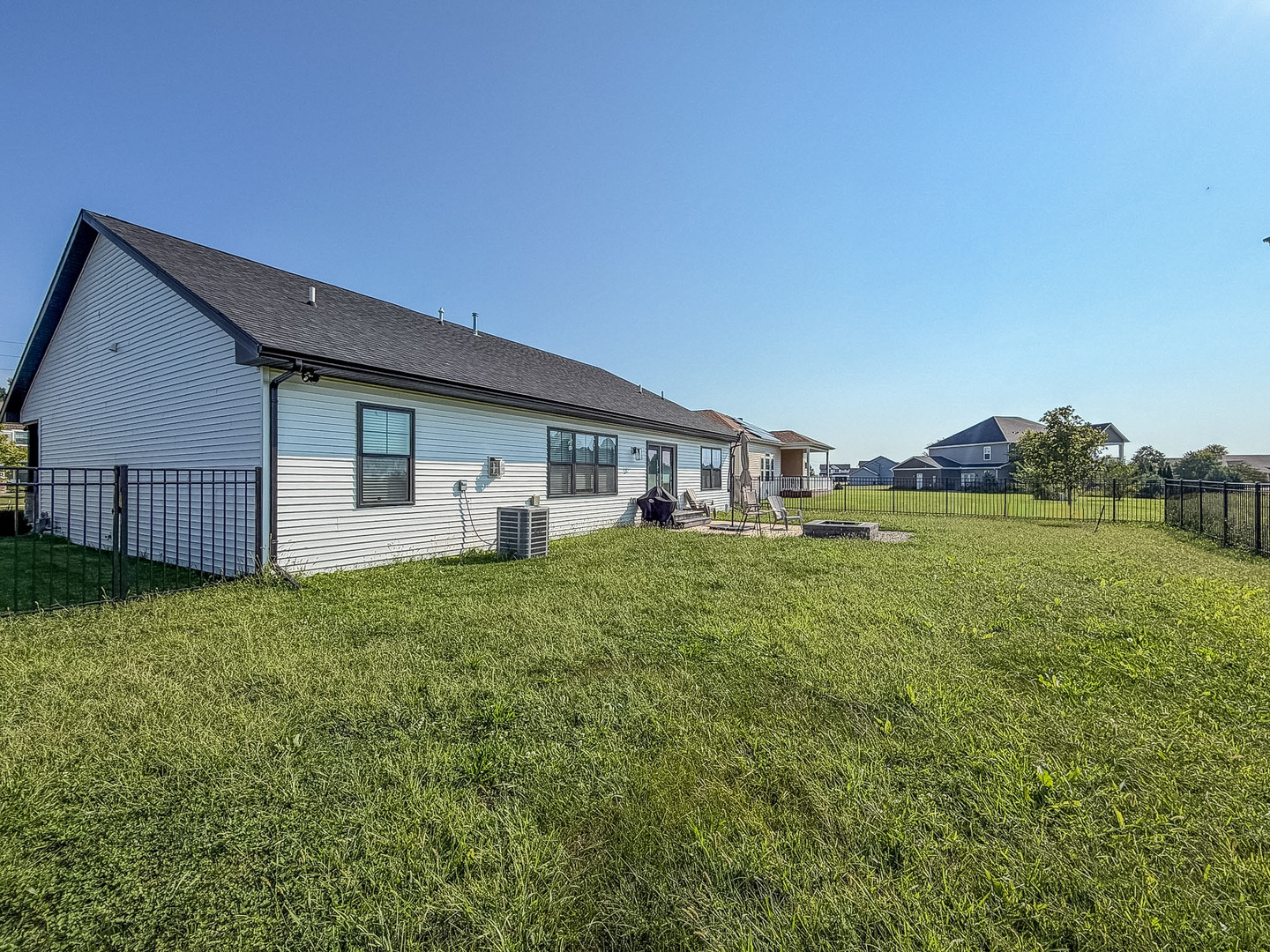 main property photo 37