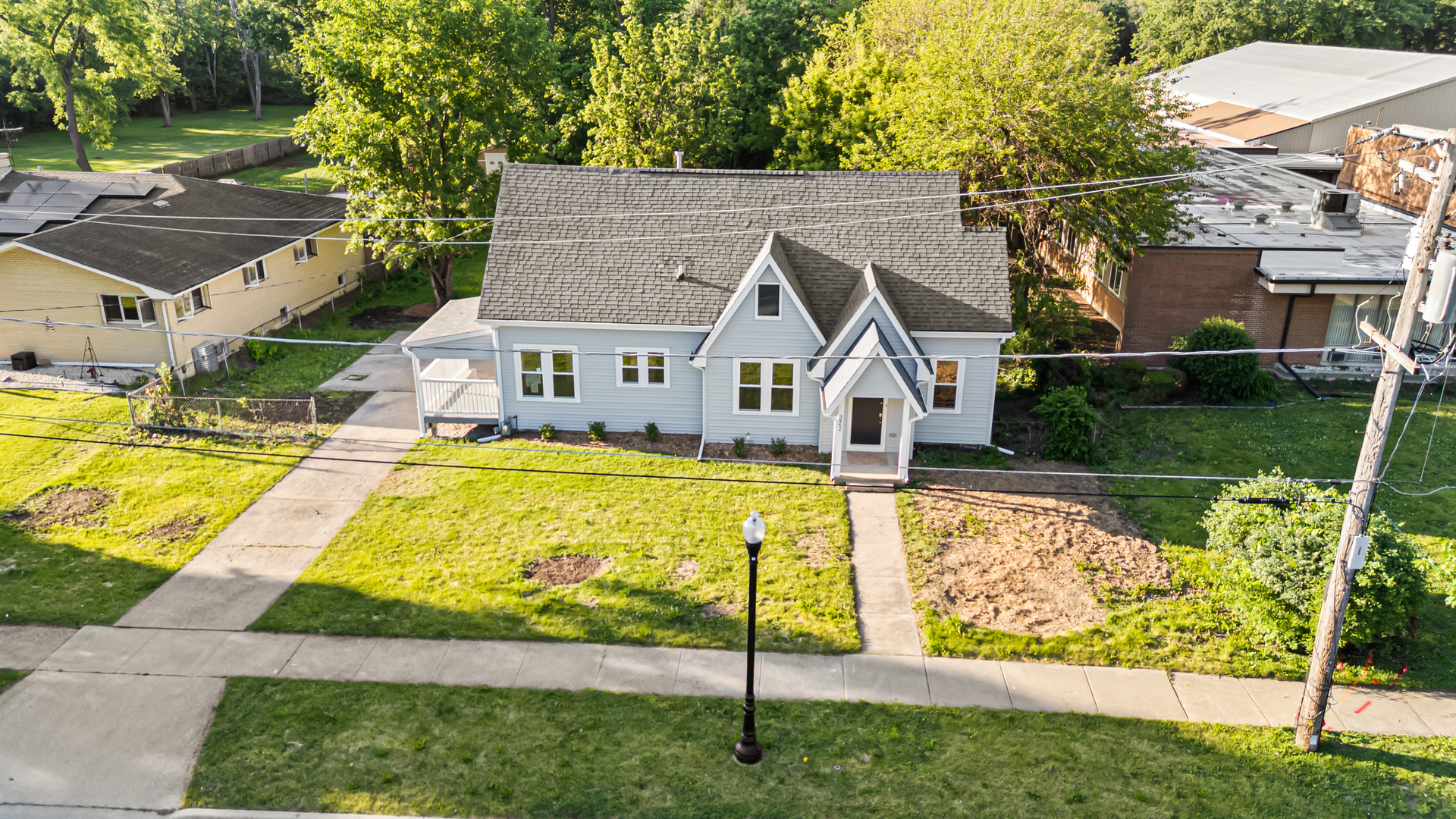 main property photo 3