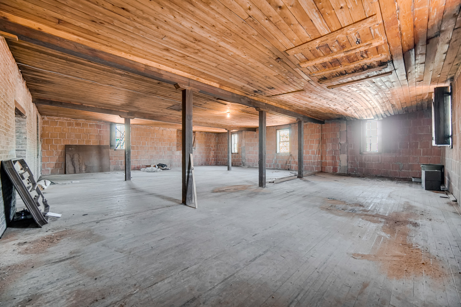 main property photo 10