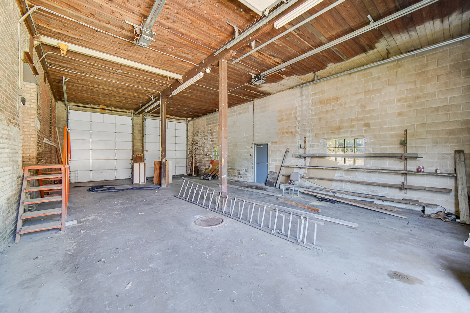 main property photo 19