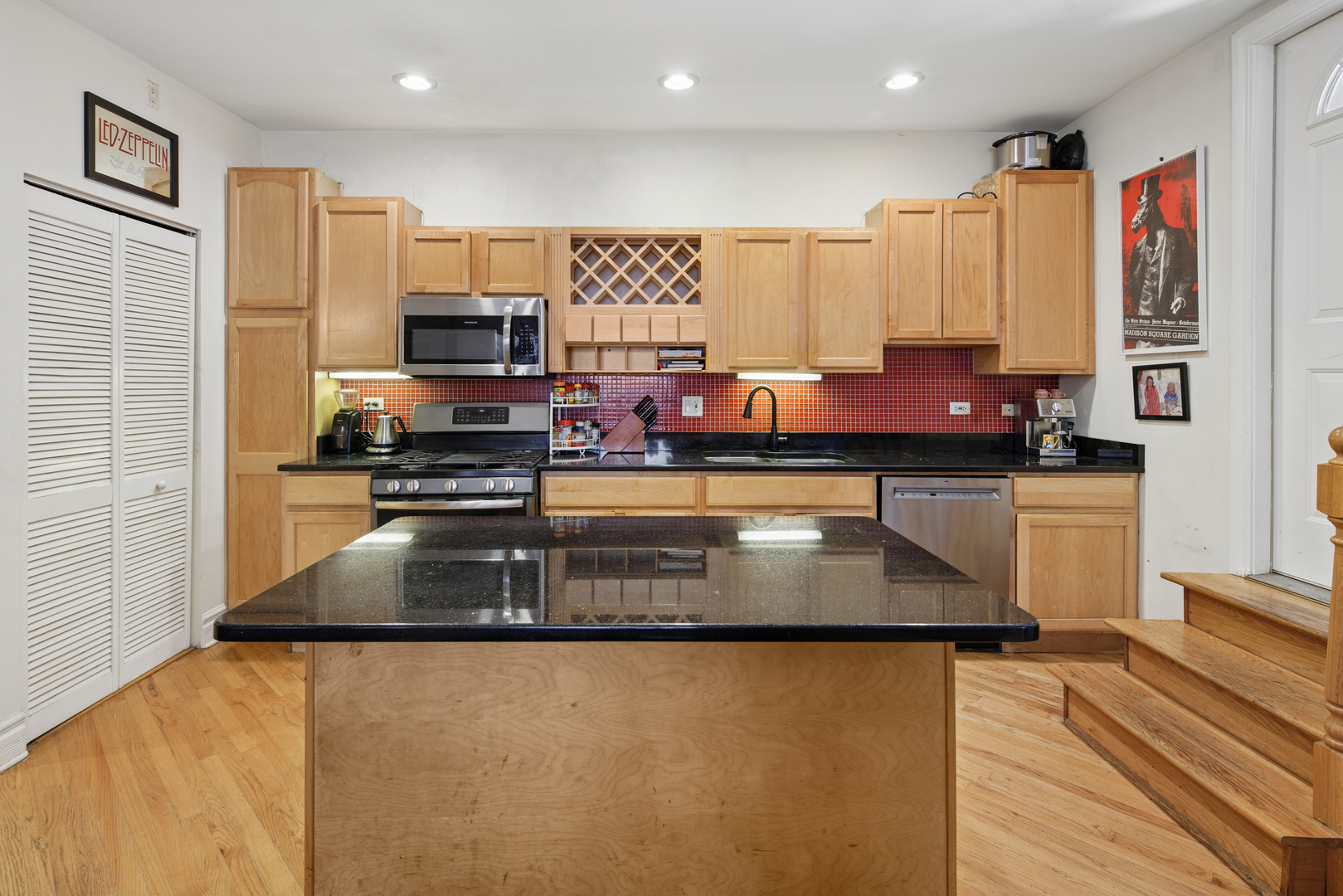 property viewer photo 11
