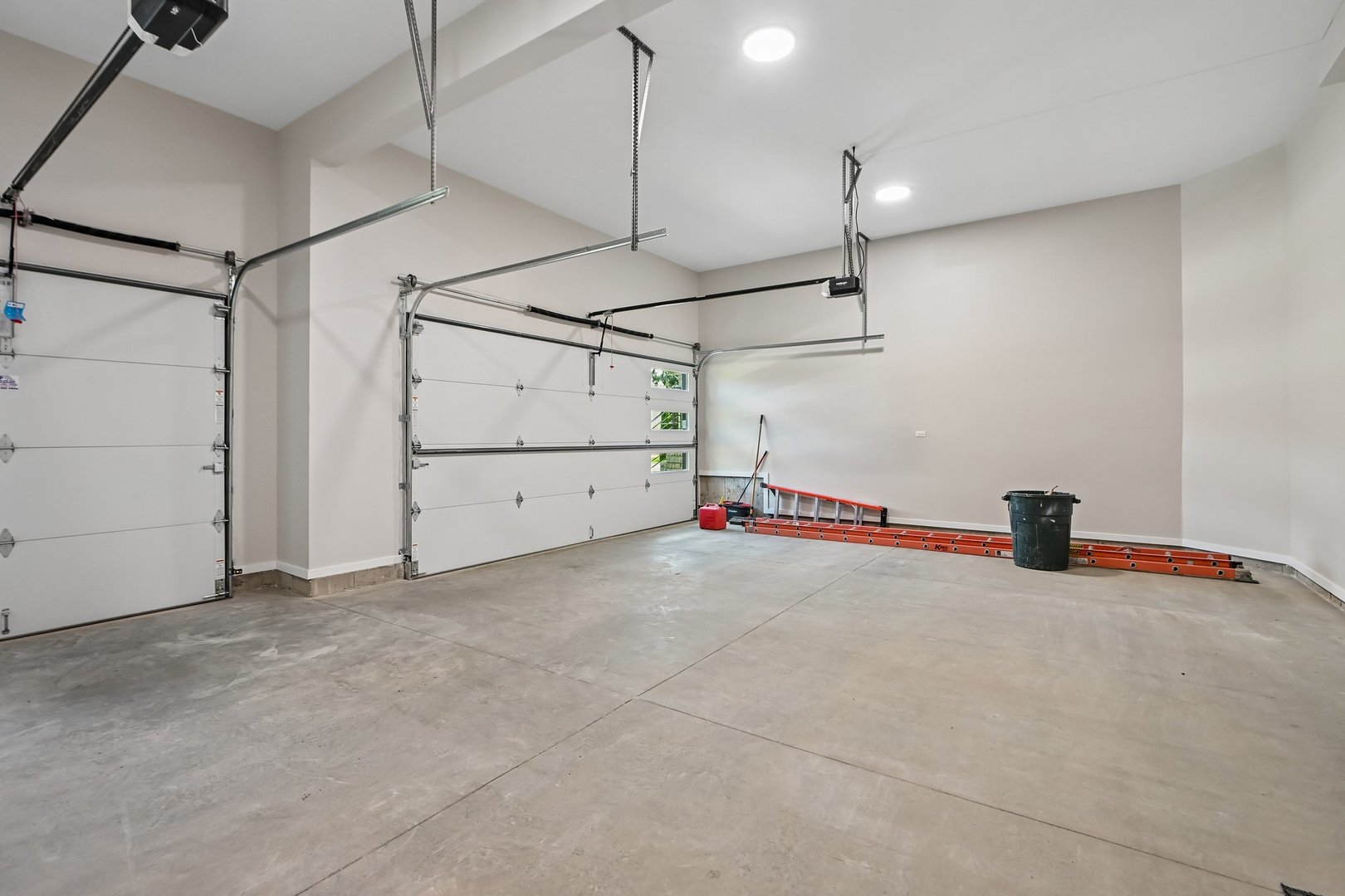 main property photo 59