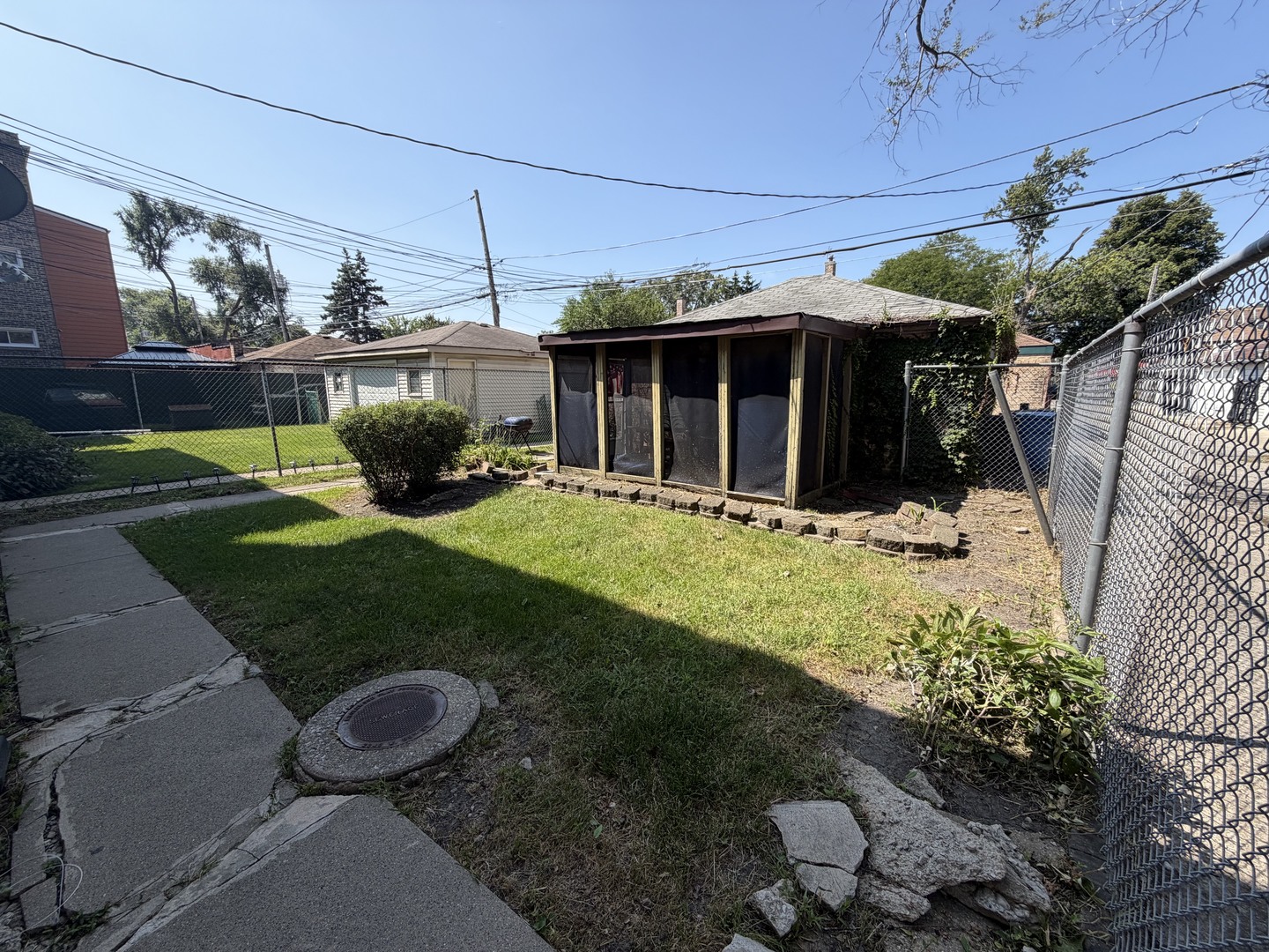 main property photo 14