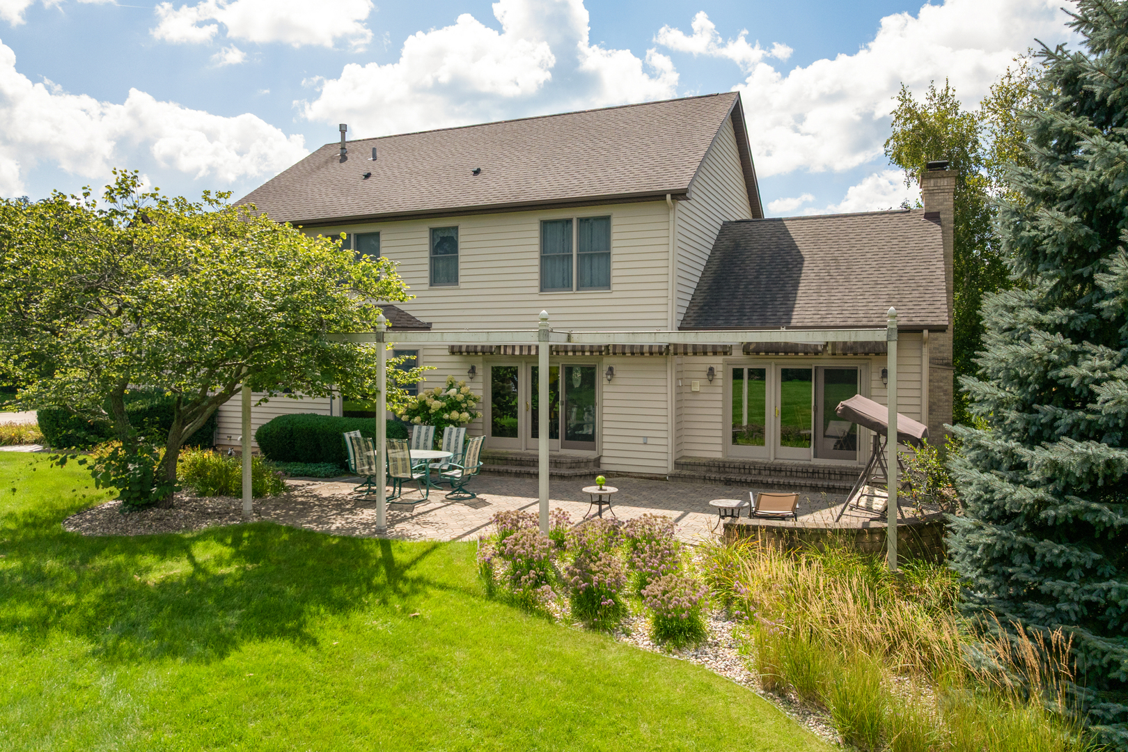 main property photo 28
