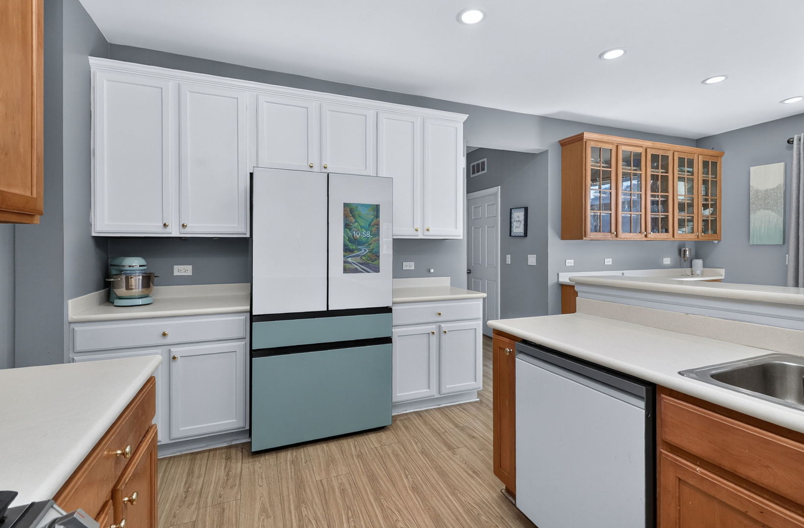 main property photo 9