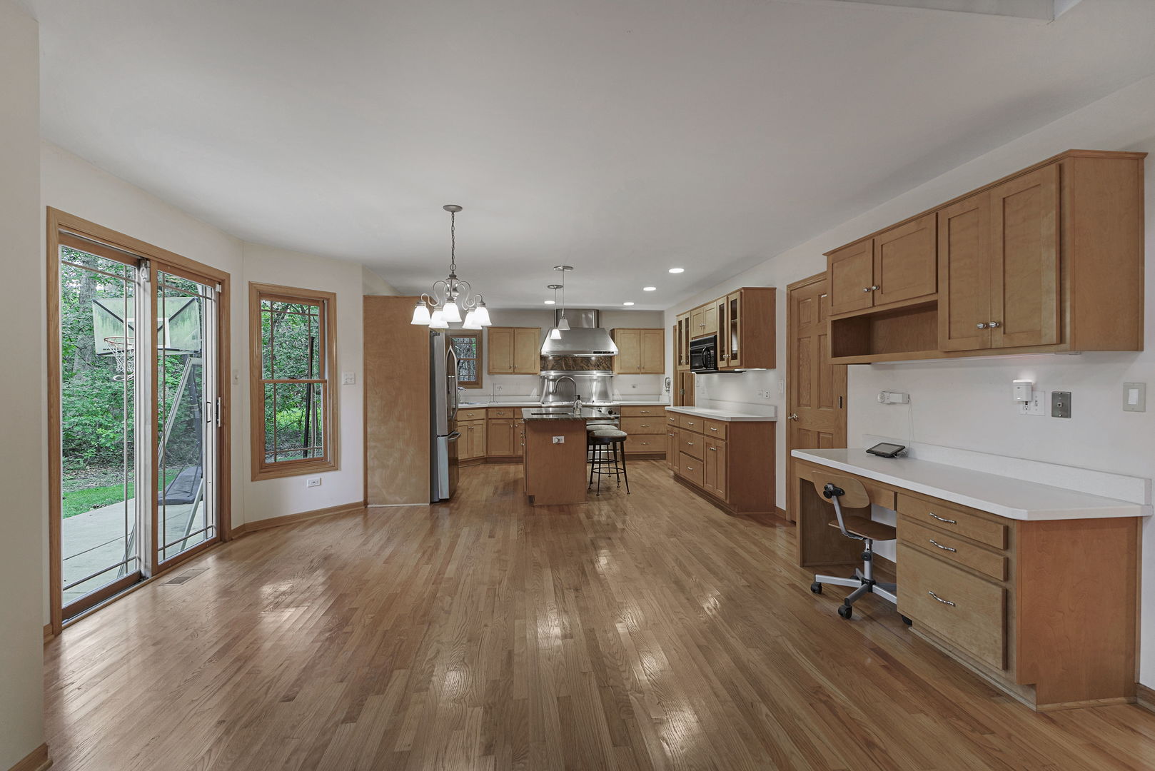 main property photo 6
