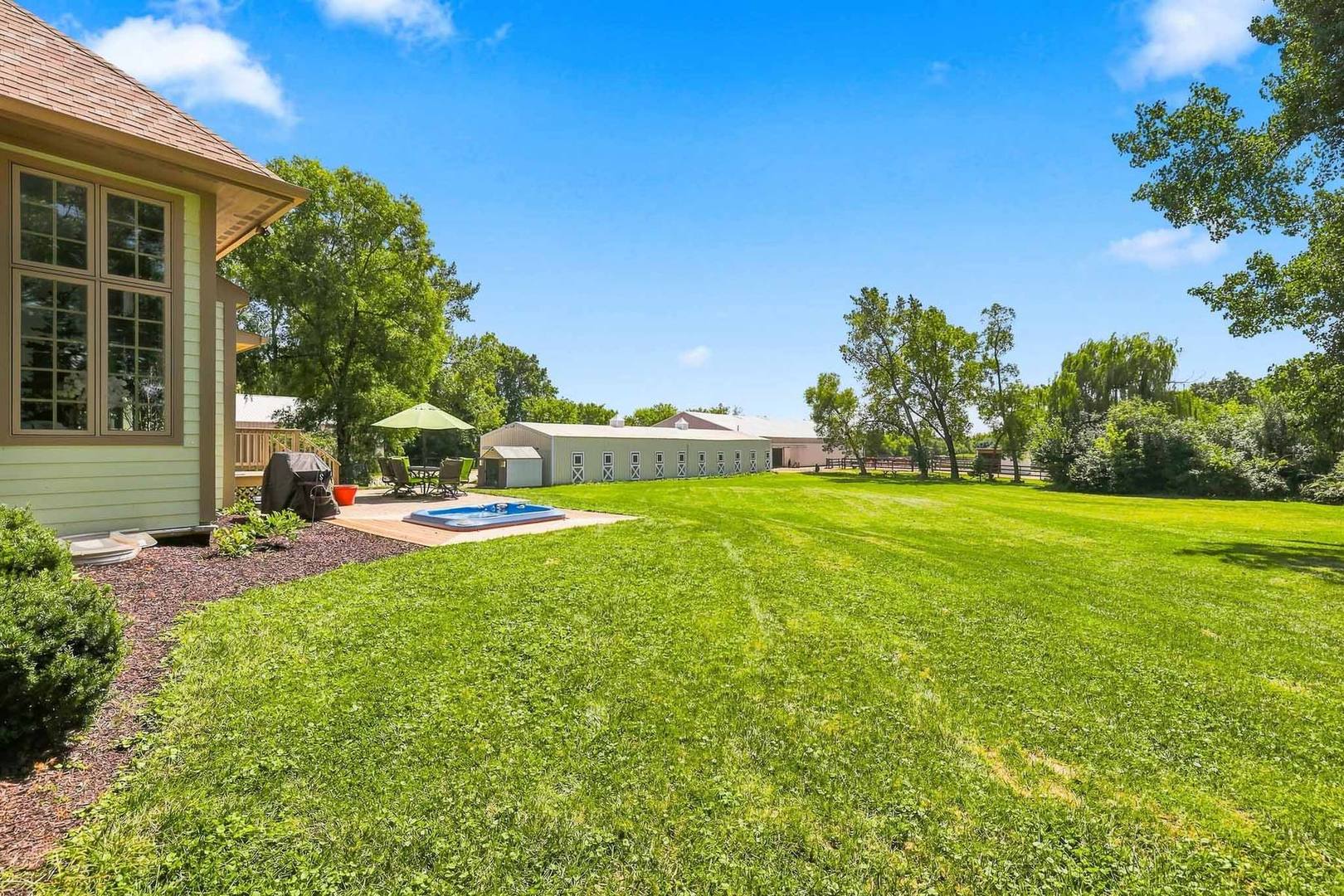 main property photo 10