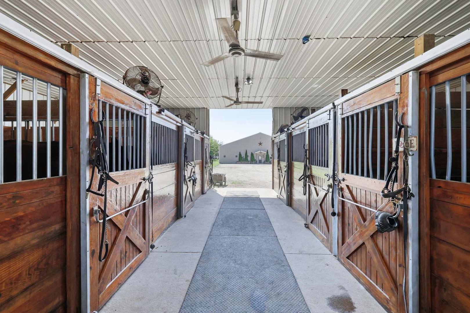 main property photo 29