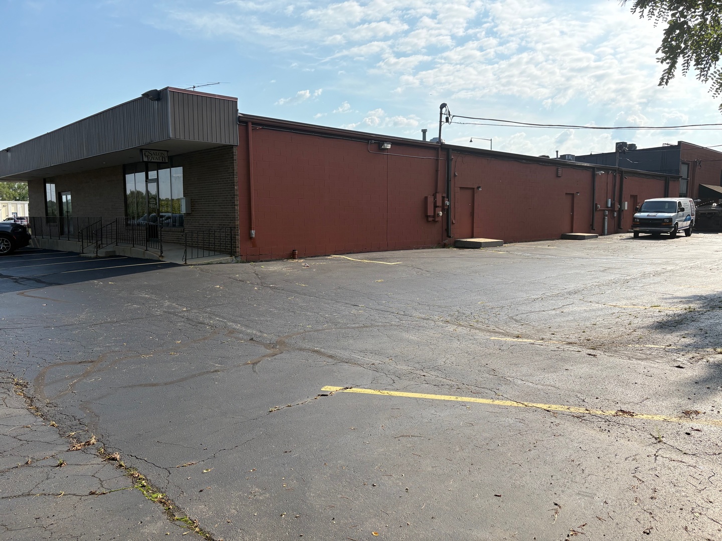main property photo 2