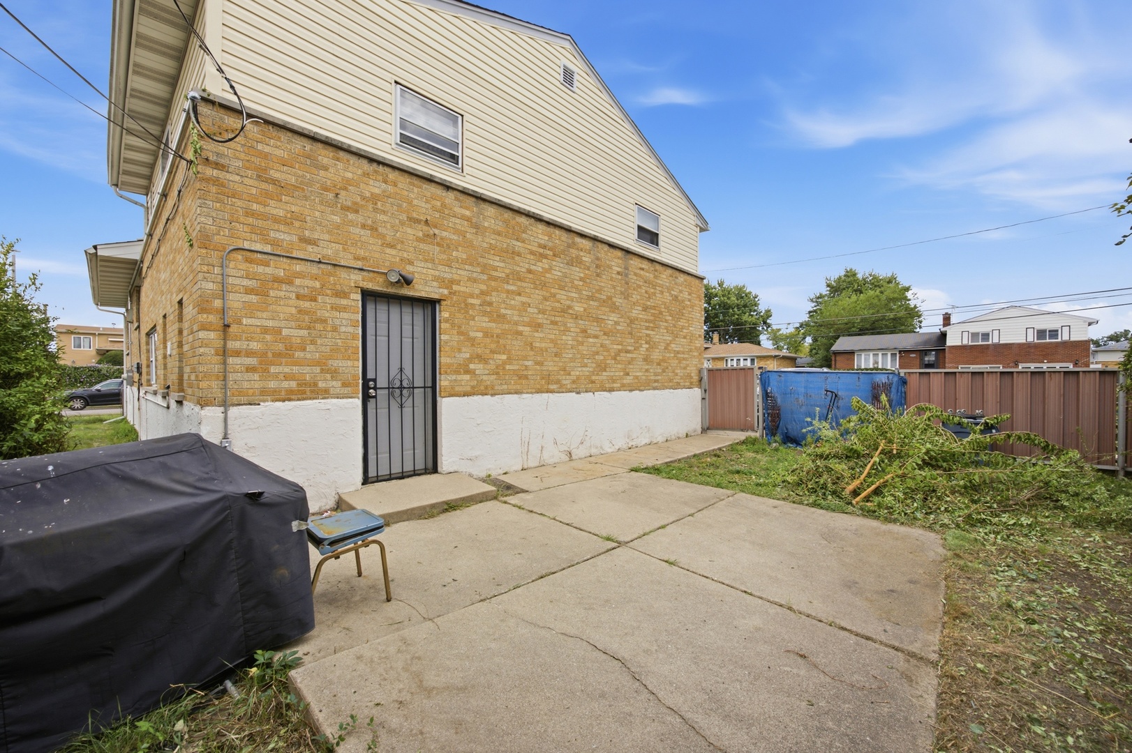 main property photo 23