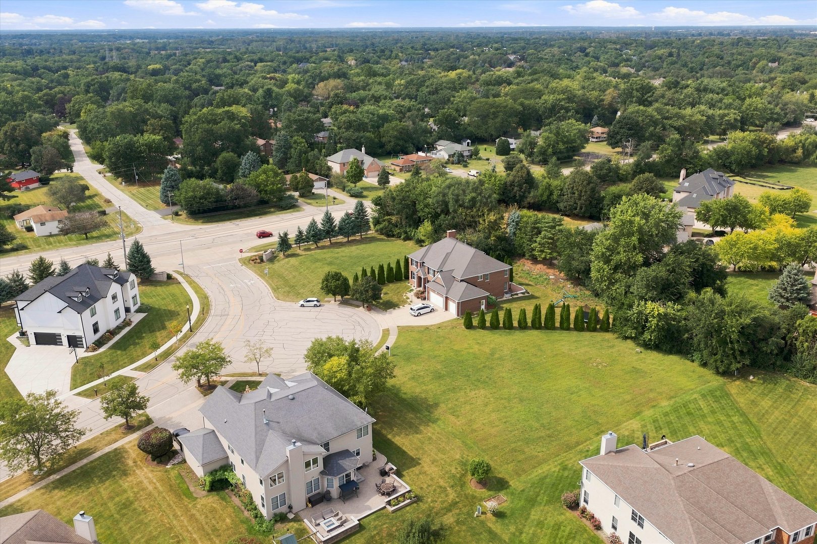 main property photo 13