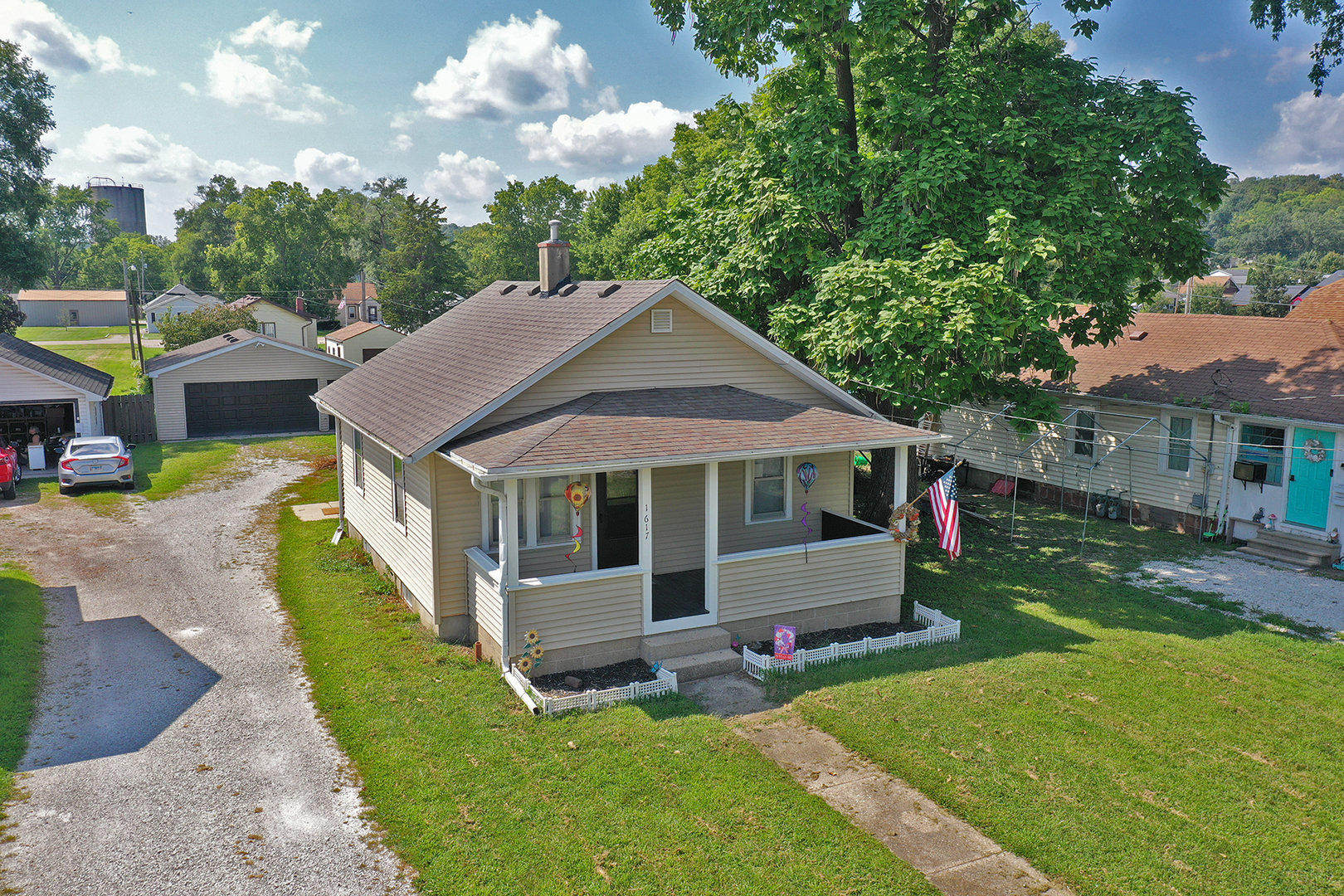 main property photo 14