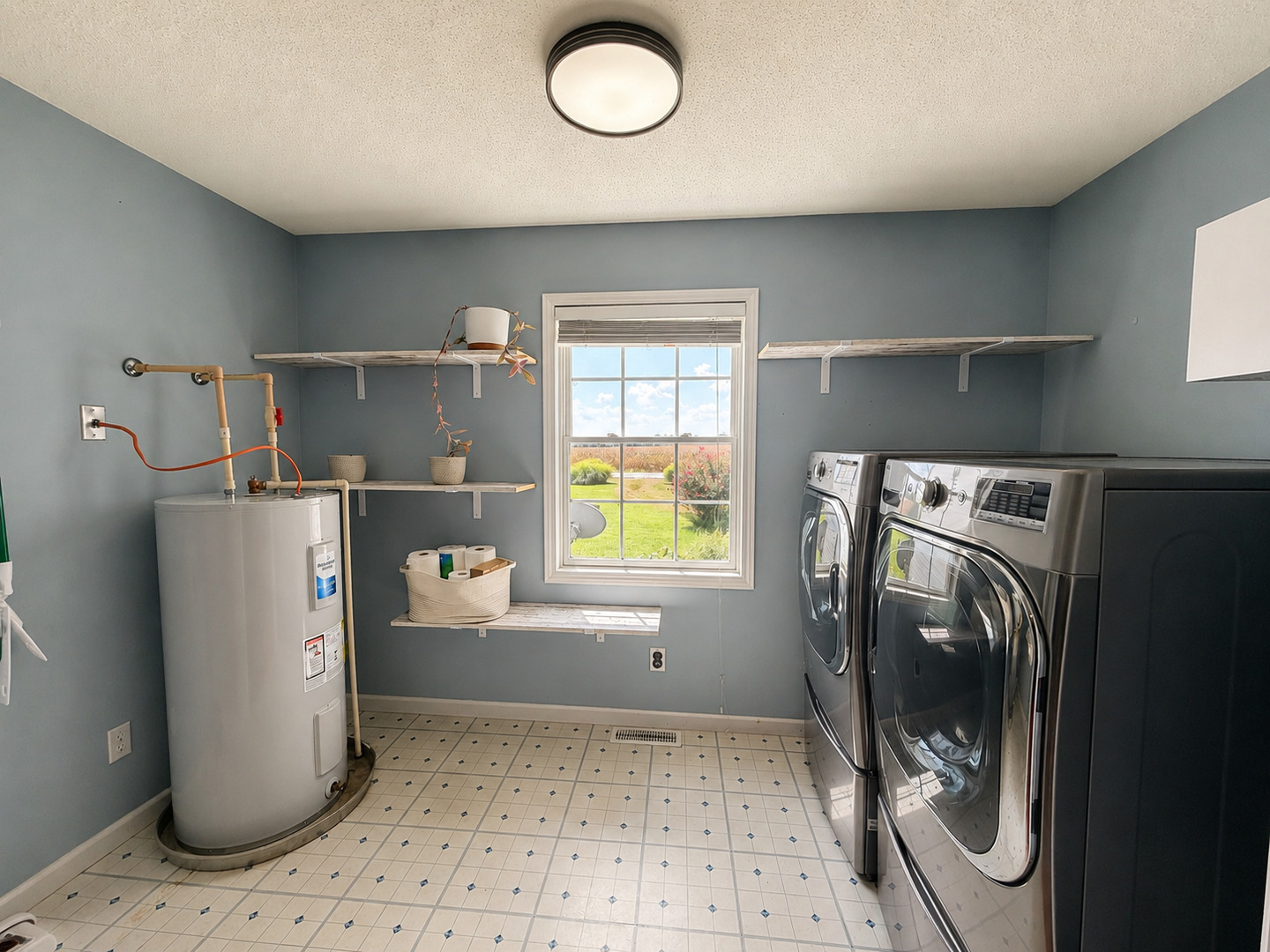 main property photo 36