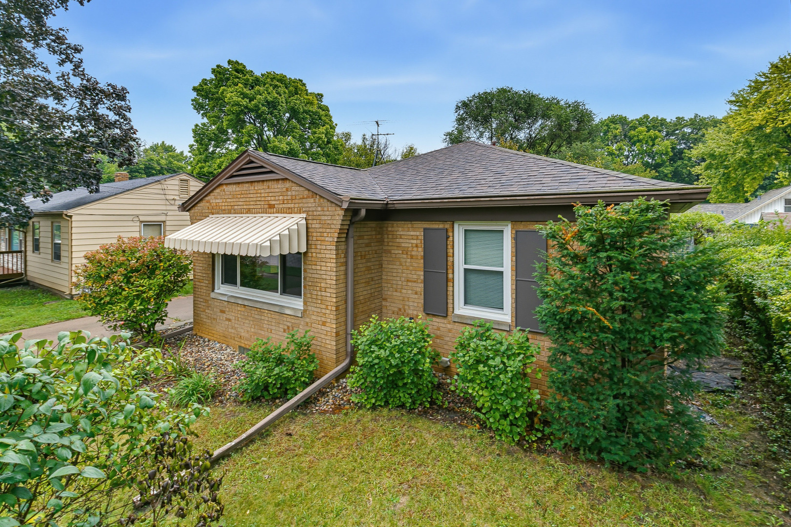 main property photo 29