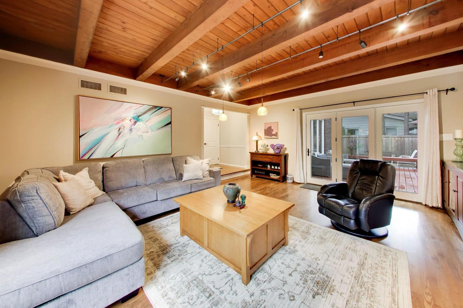 property viewer photo 10