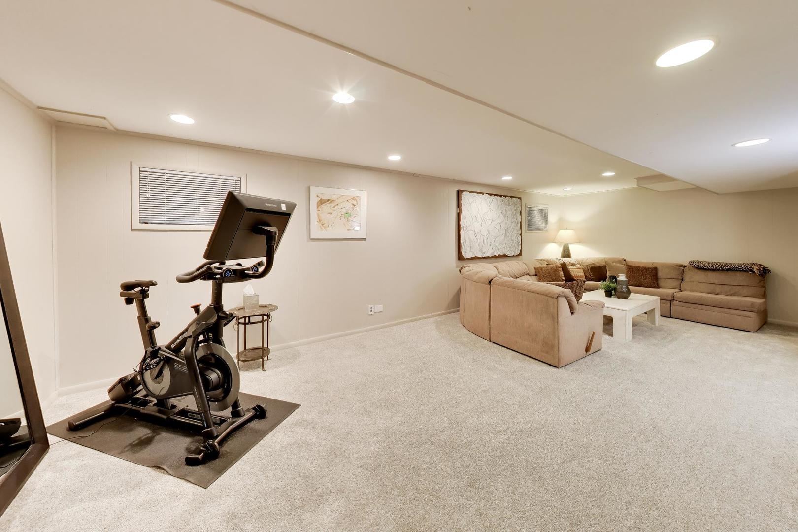 property viewer photo 25