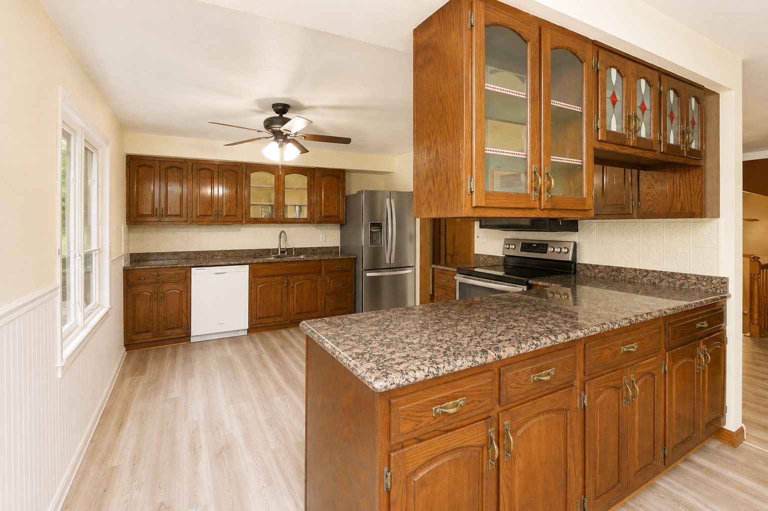 main property photo 18