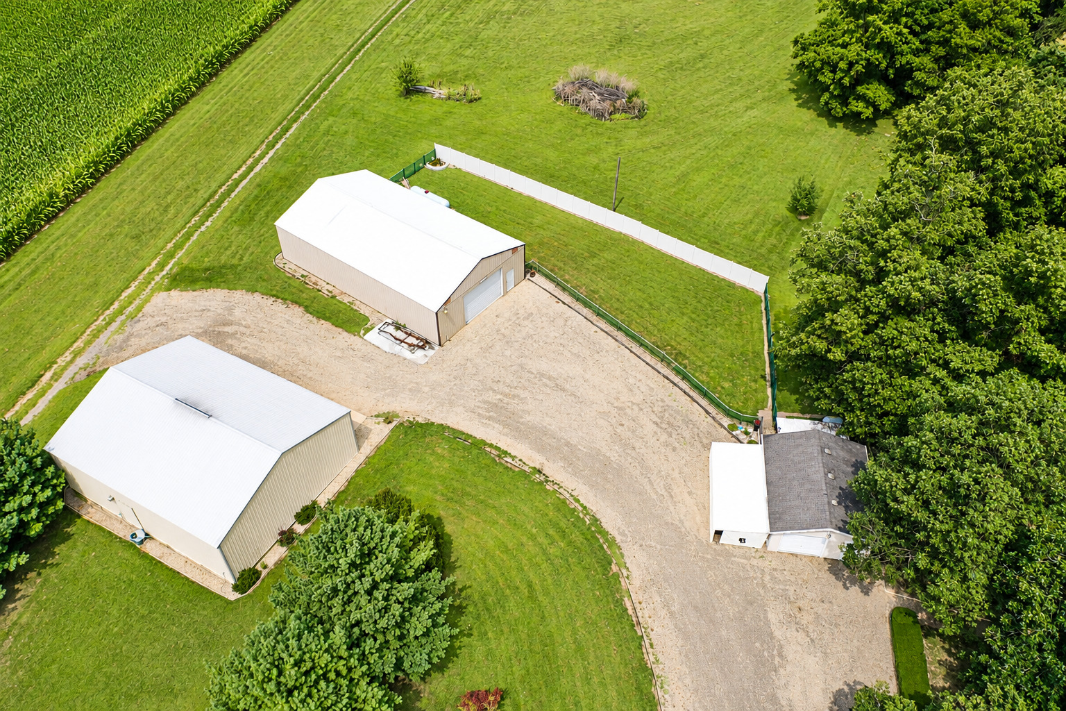 main property photo 7