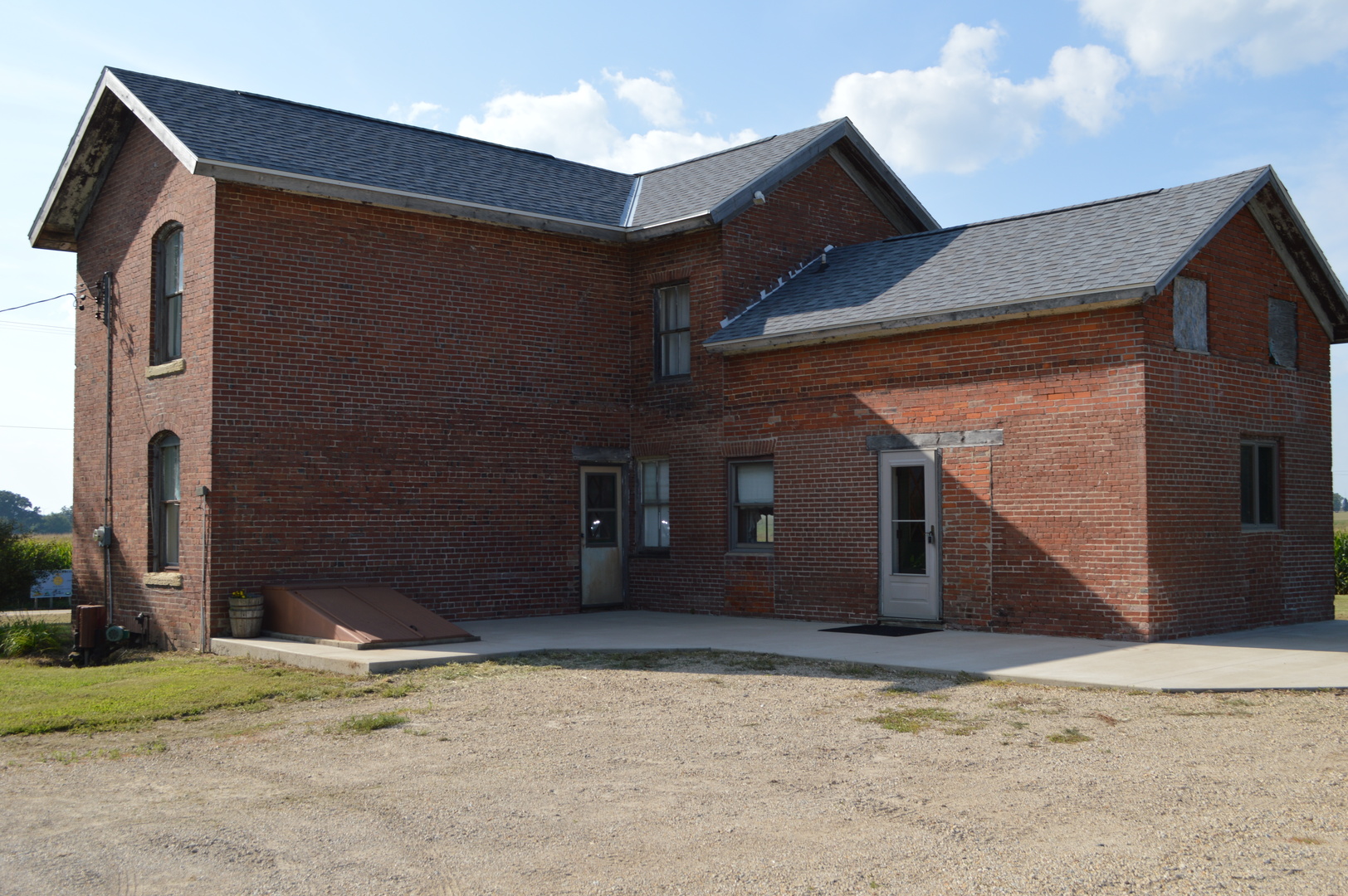 main property photo 13