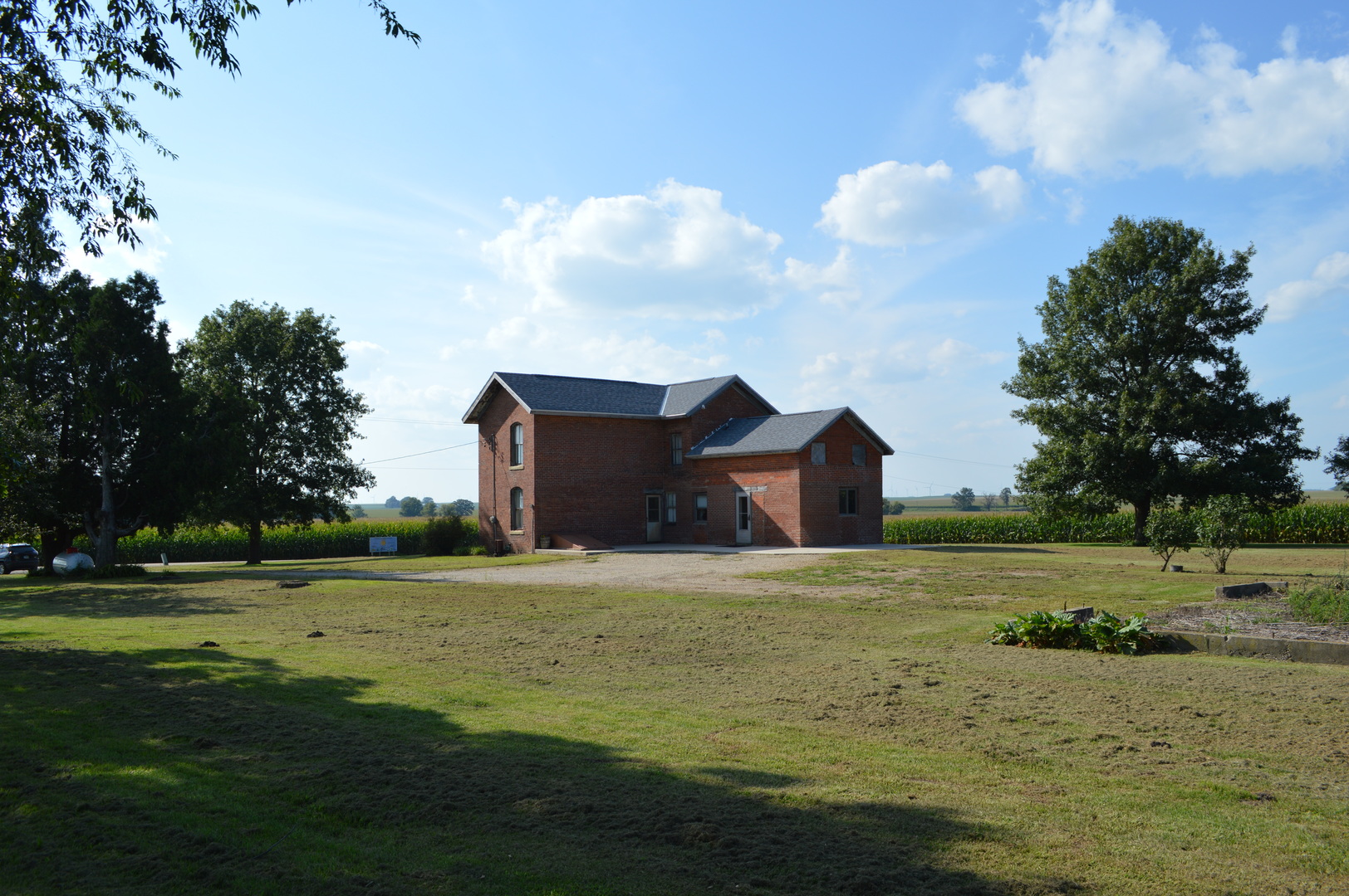 main property photo 6