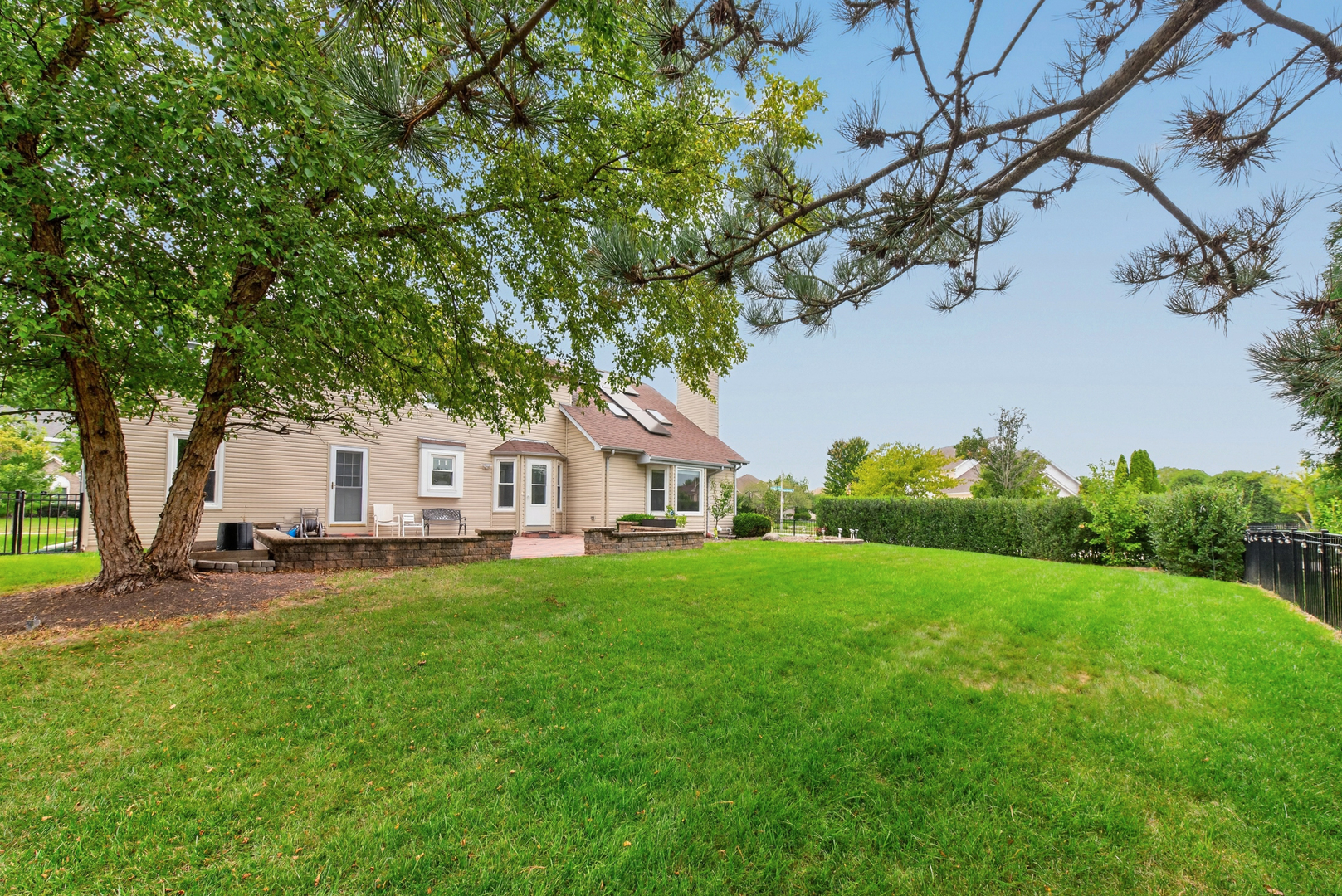 main property photo 44