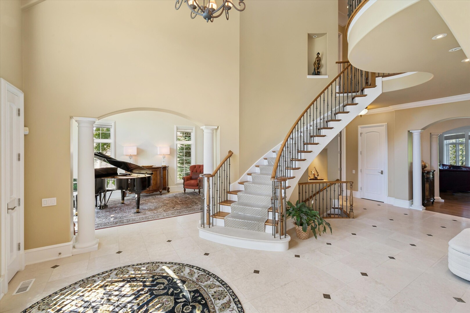 main property photo 8